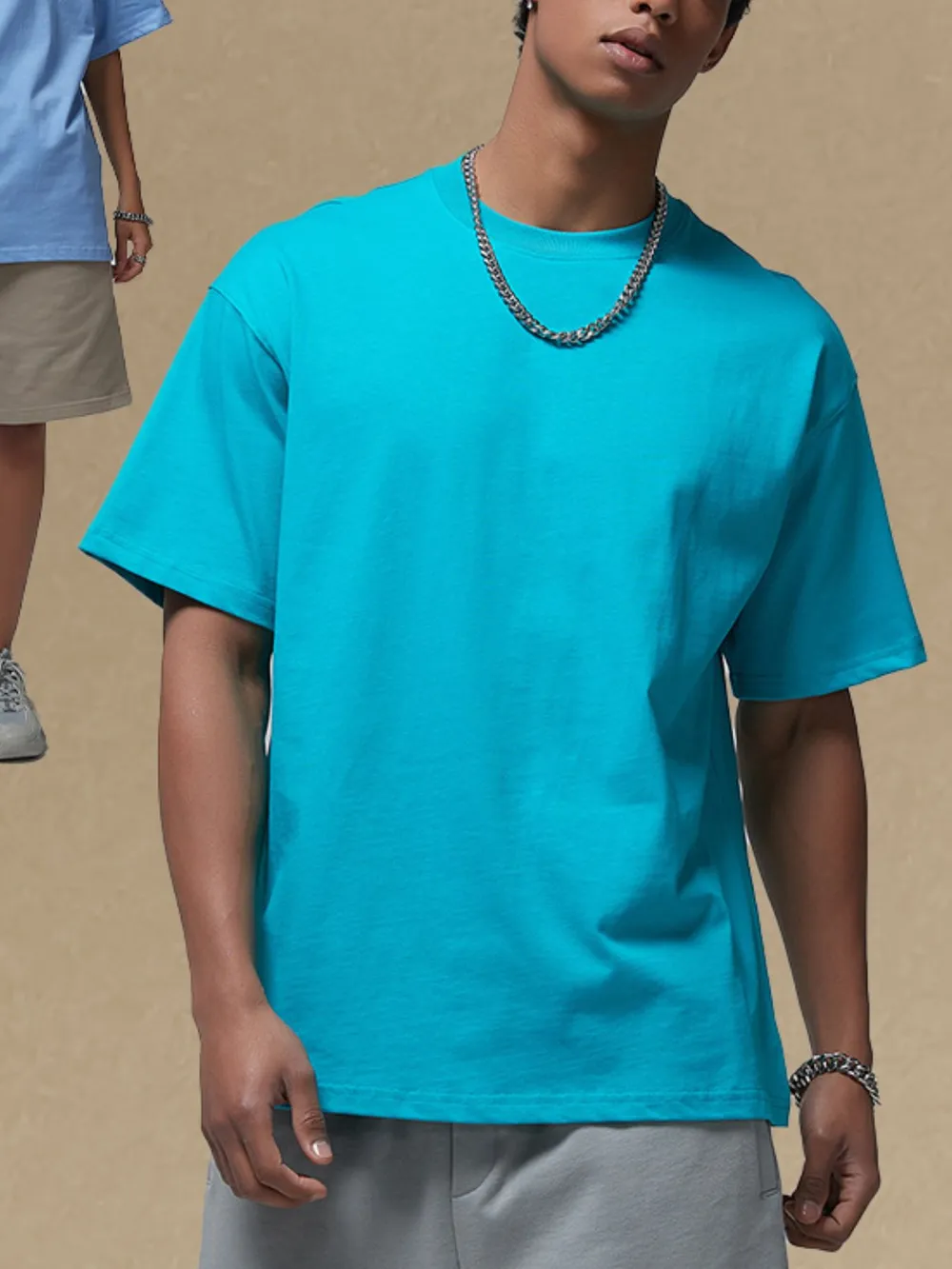 Men's Oversized Lightweight Round Neck T-Shirt