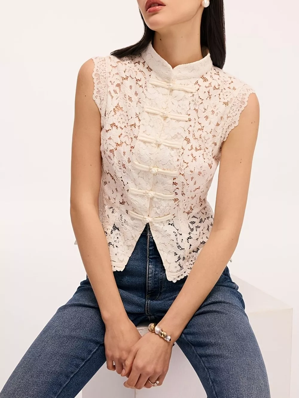 Chinese Knot Buttons Lace Sleeveless Top, image 2
