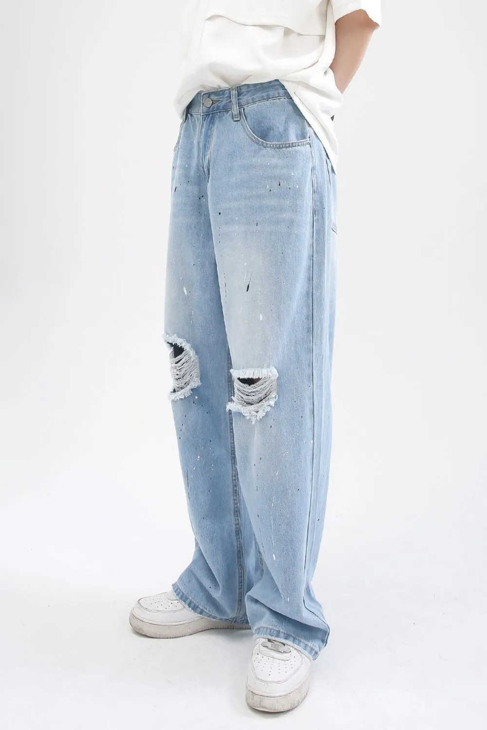 Distressed Jeans with Pockets, image 2
