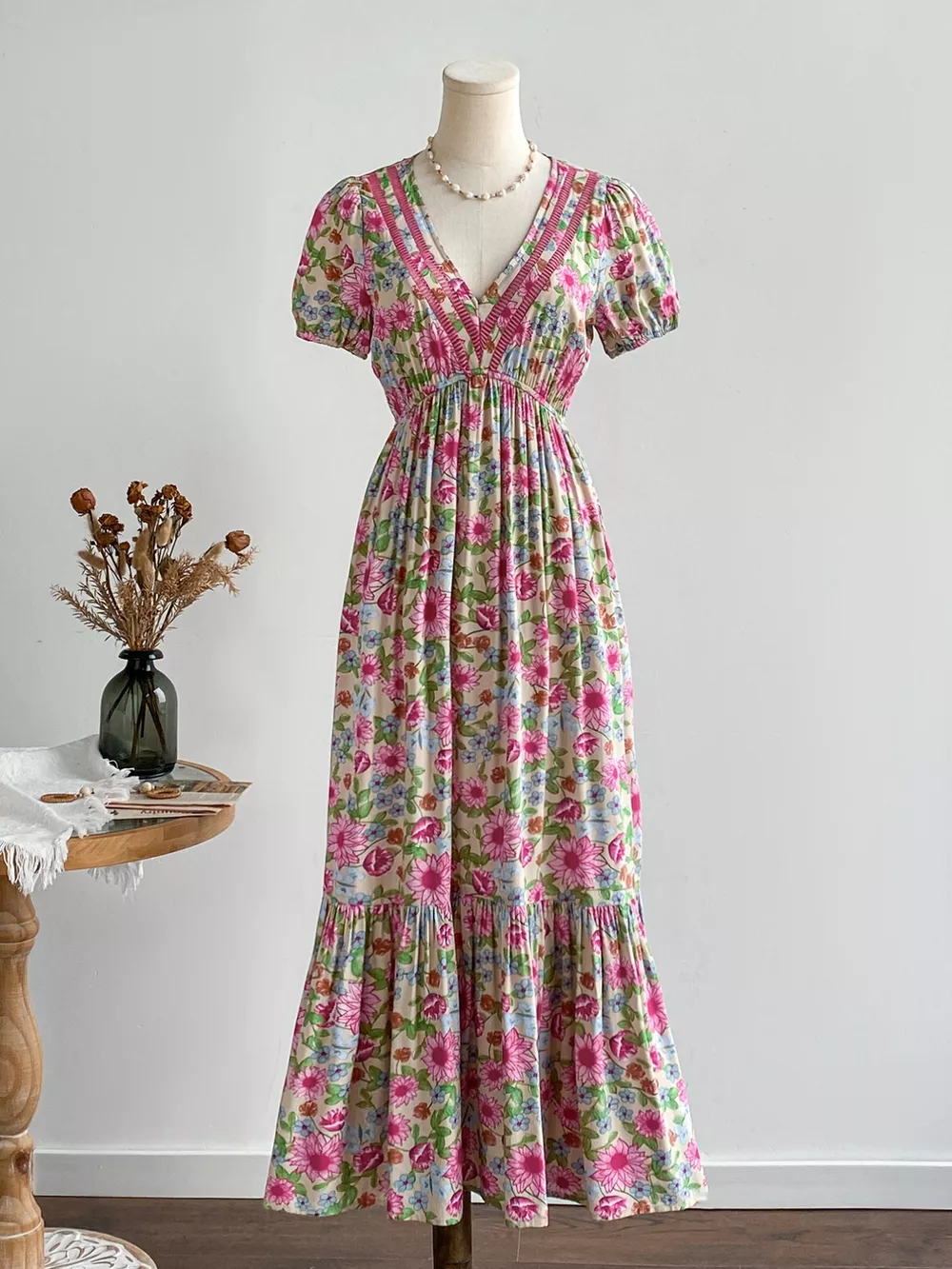 Floral Print V-Neck Puff Sleeve Dress, image 4