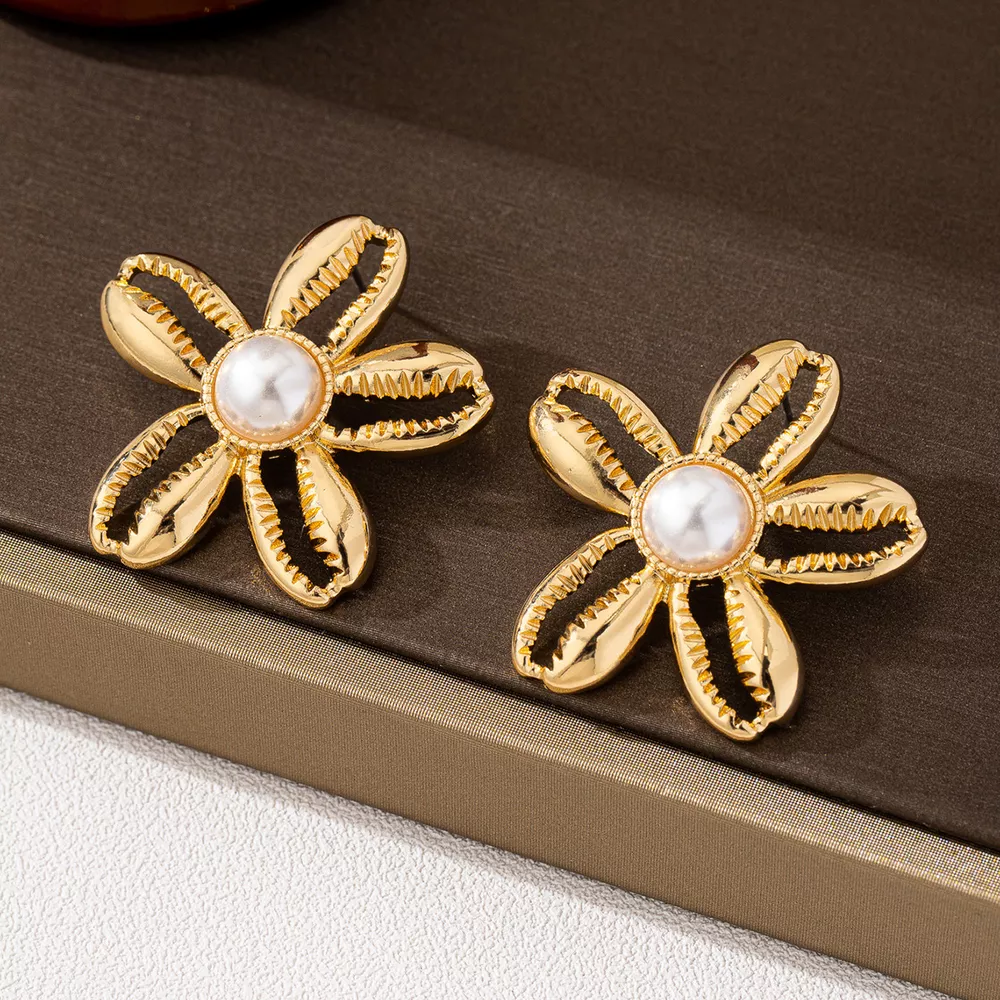 18K Gold-Plated Gold Flower Synthetic Pearl Stud Earrings, image 3