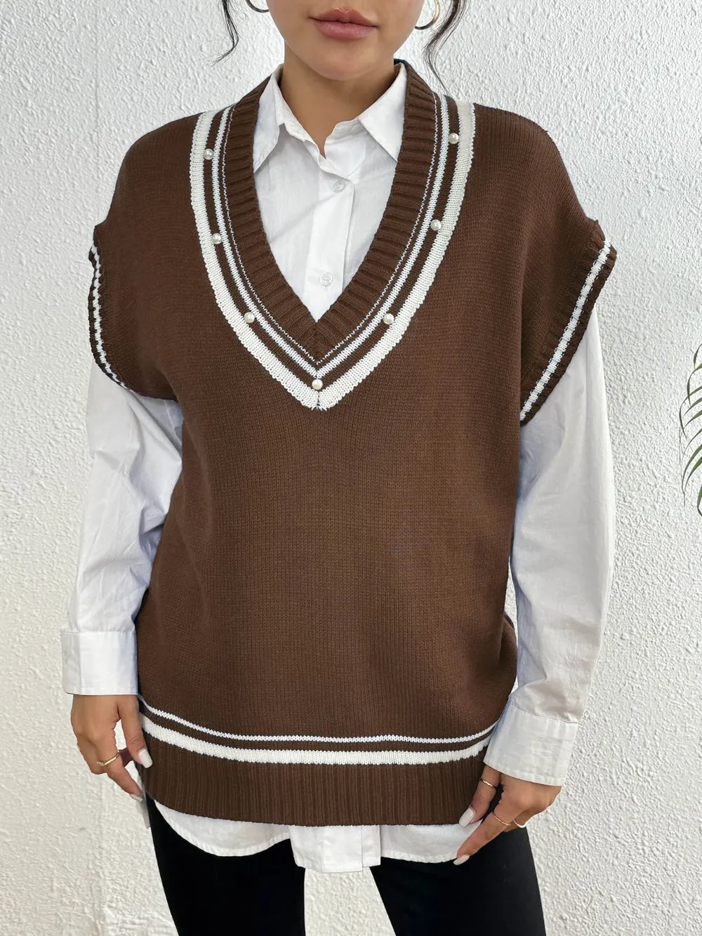 Pearl Trim Contrast V-Neck Sweater Vest, image 4