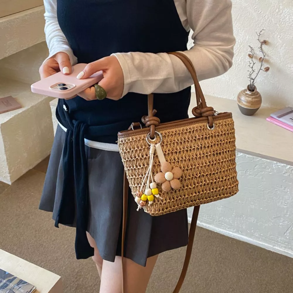 Woven Straw Shoulder Bag, image 3