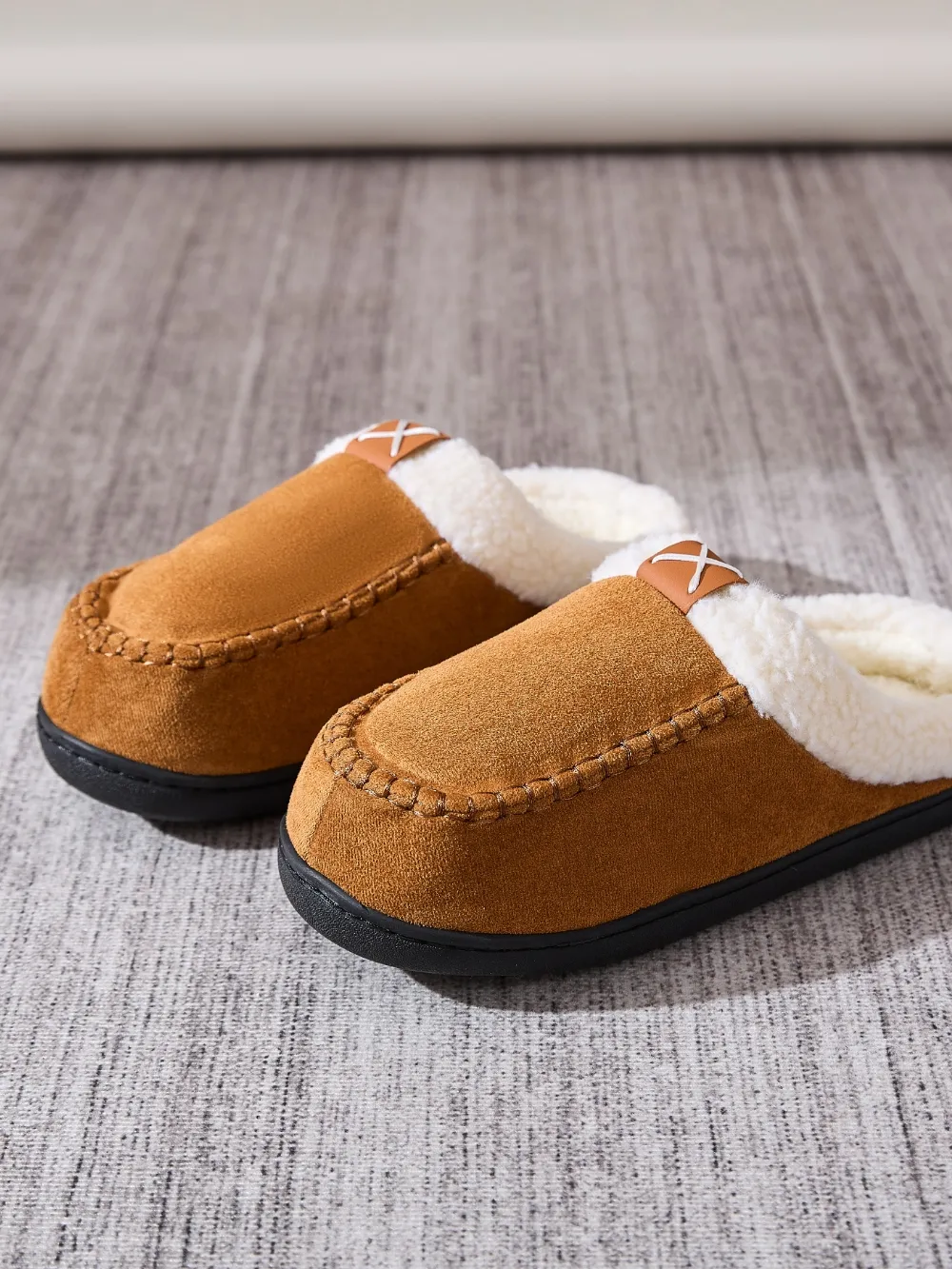 Contrast Round Toe Flat Slippers, image 10