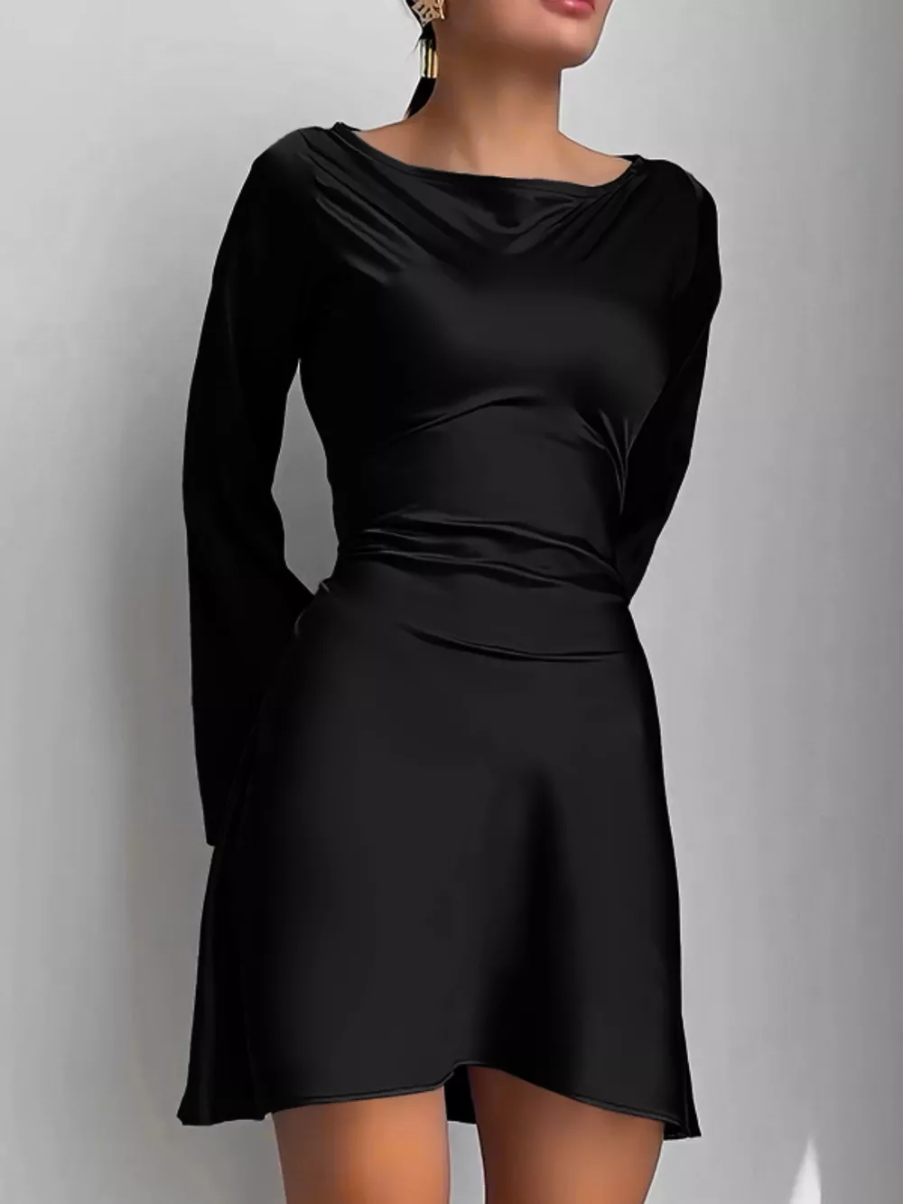 Elegant Mini Dress with Fare Sleeves, image 3