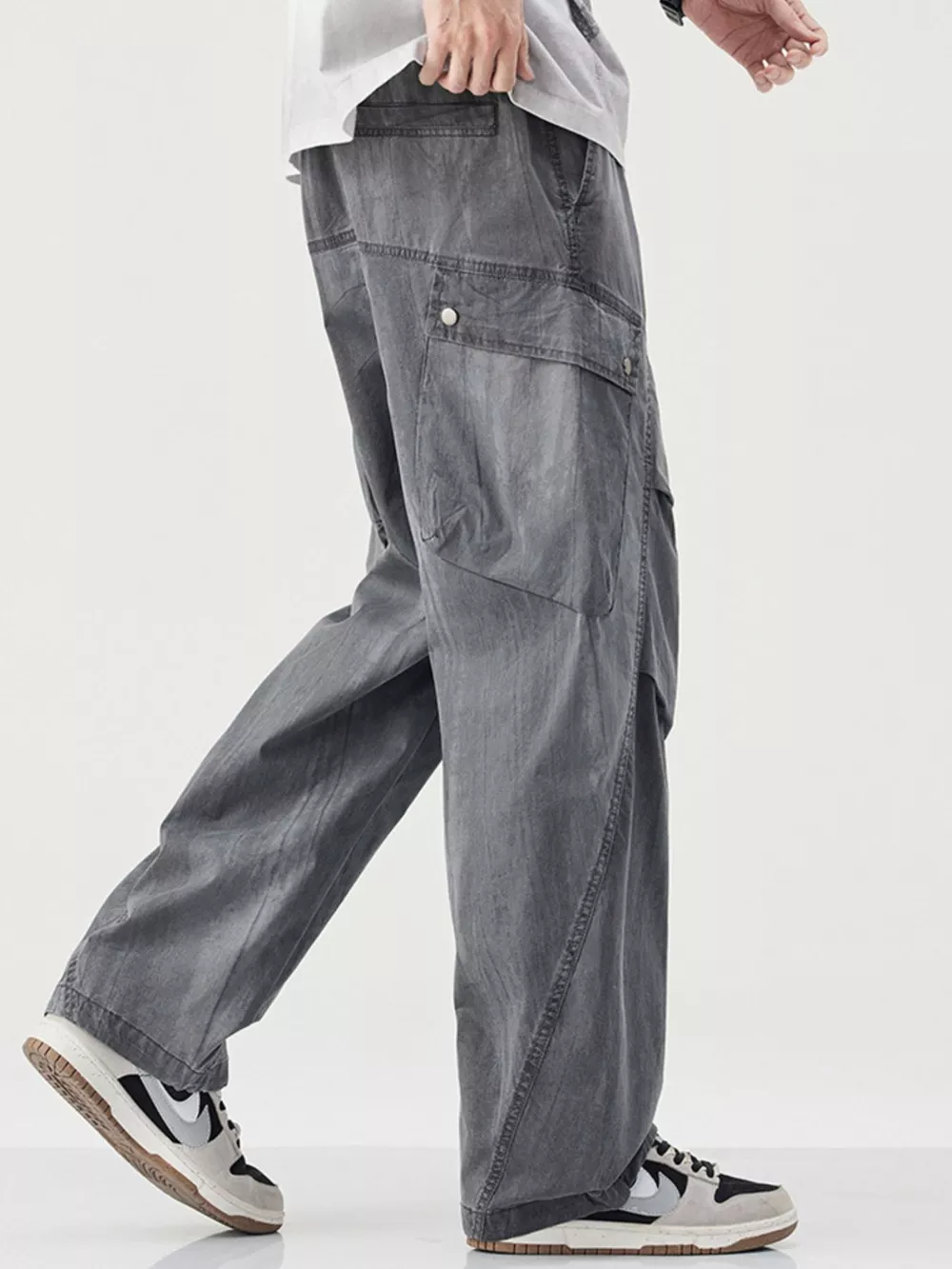 Men's Loose Fit Cargo Pants, image 3