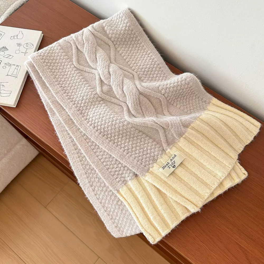 Two-Tone Cable Knitted Scarf, image 6