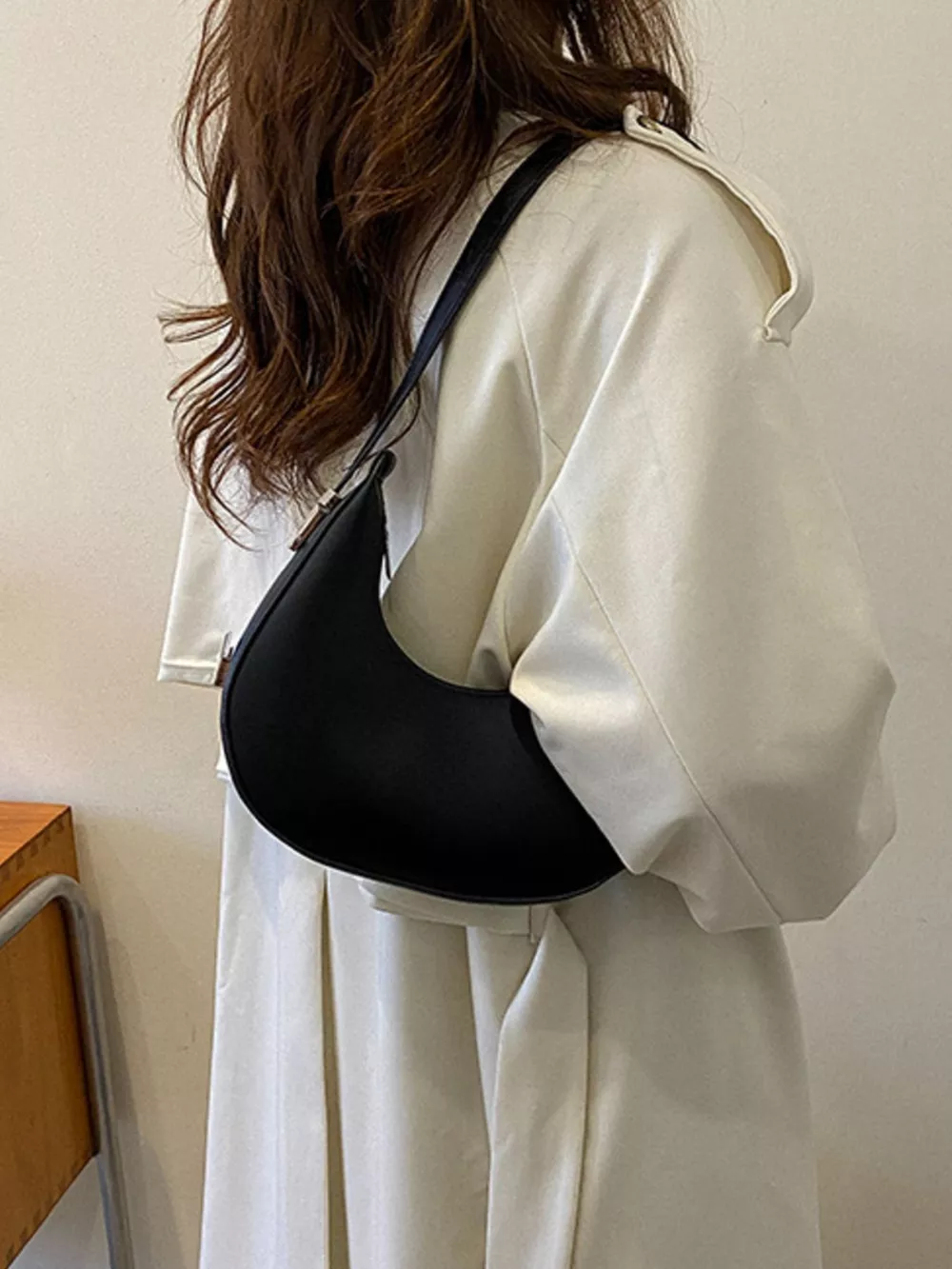 Minimalist Crescent Shoulder Bag, image 4
