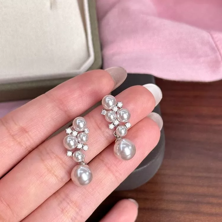Pearl Cluster Earrings, image 3