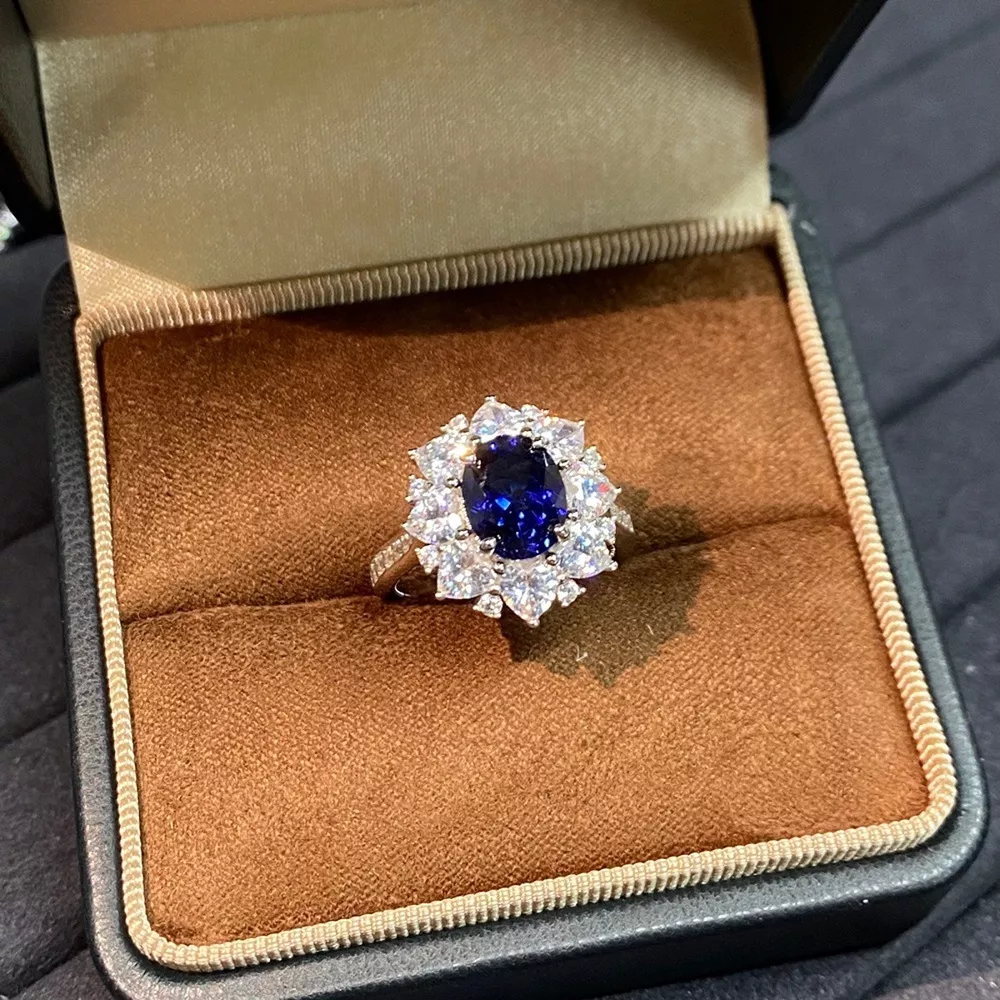 925 Sterling Silver Oval Royal Blue Sapphire Ring, image 5