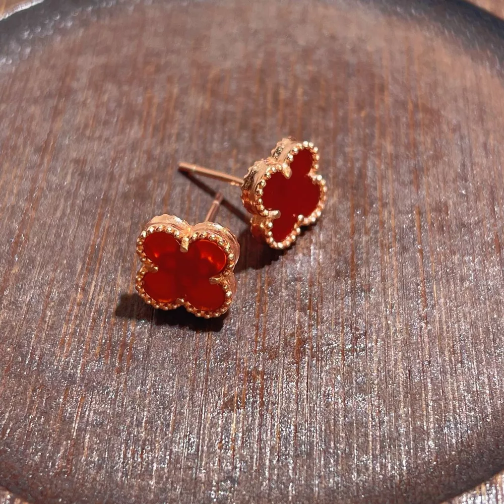 Clover Stud Earrings, image 3