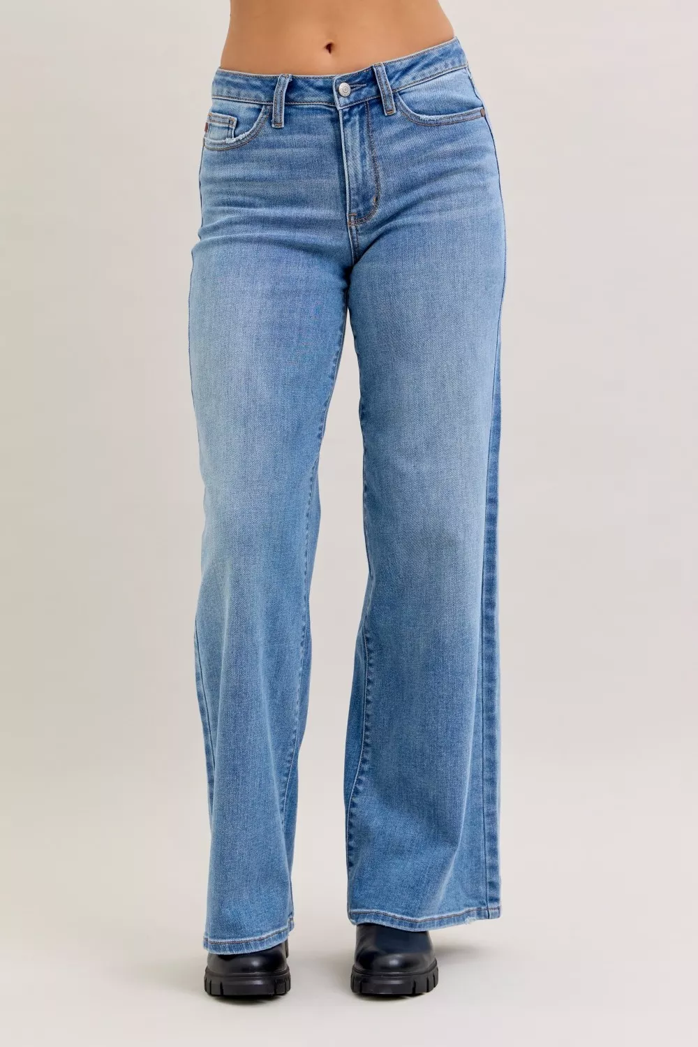 Mid Rise Retro Wide Leg Jeans, image 2