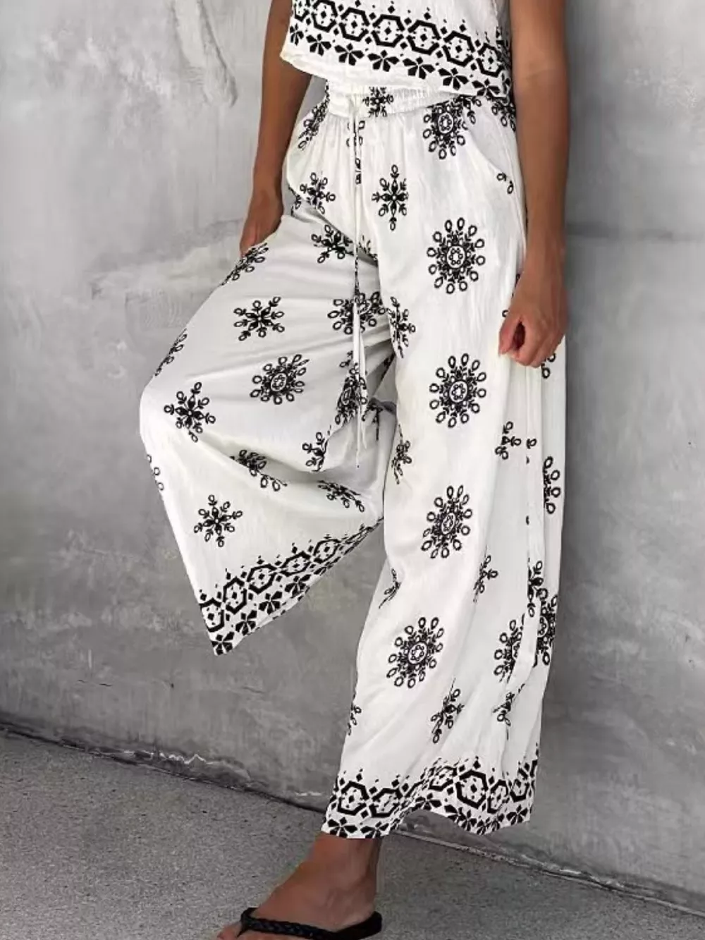 Sleeveless Top and Wide Leg Pants Set, image 5