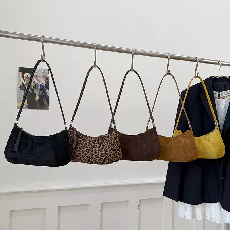 Vintage Style Shoulder Bag, image 2