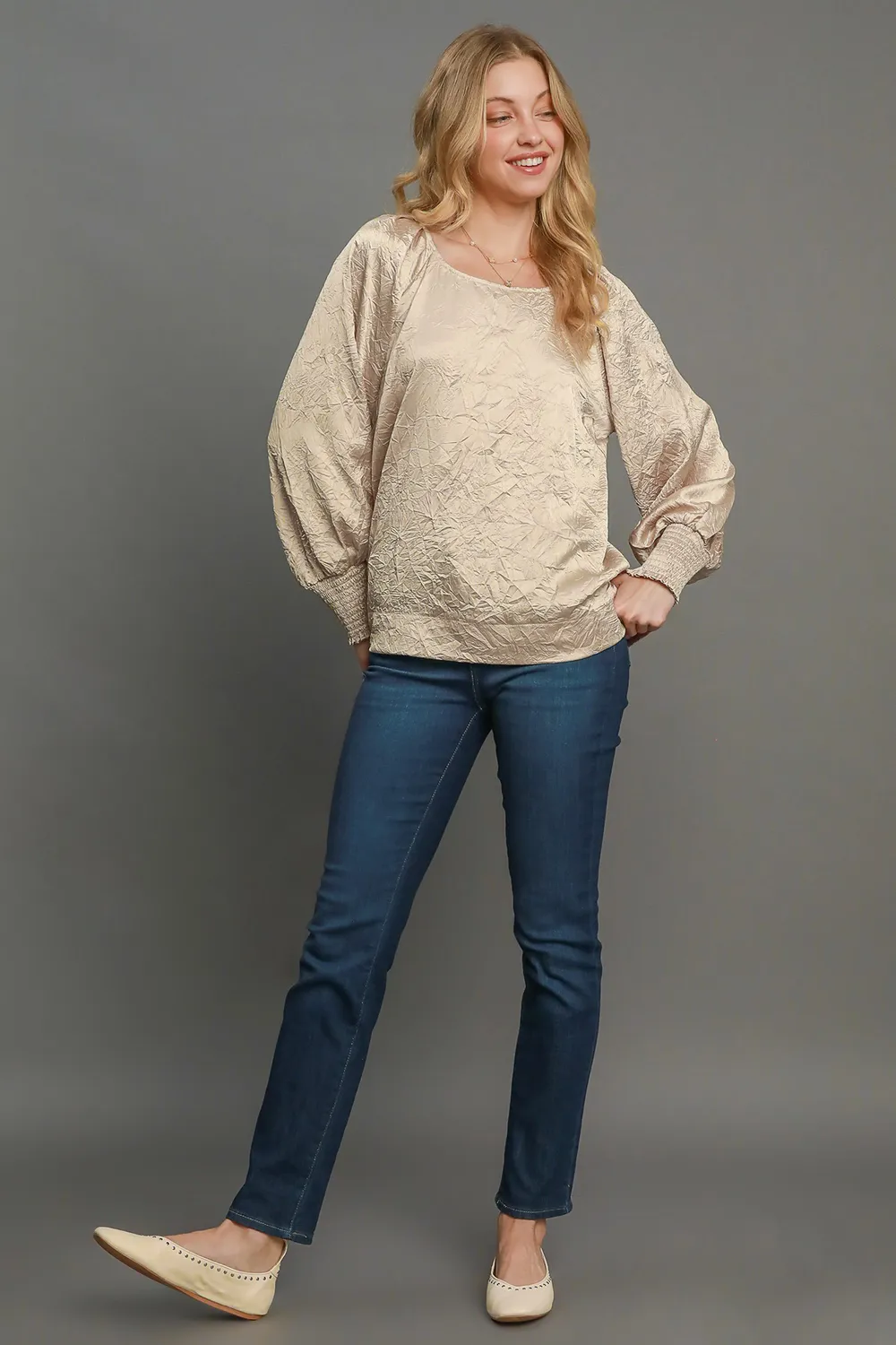 Wrinkled Round Neck Lantern Sleeve Blouse, image 4