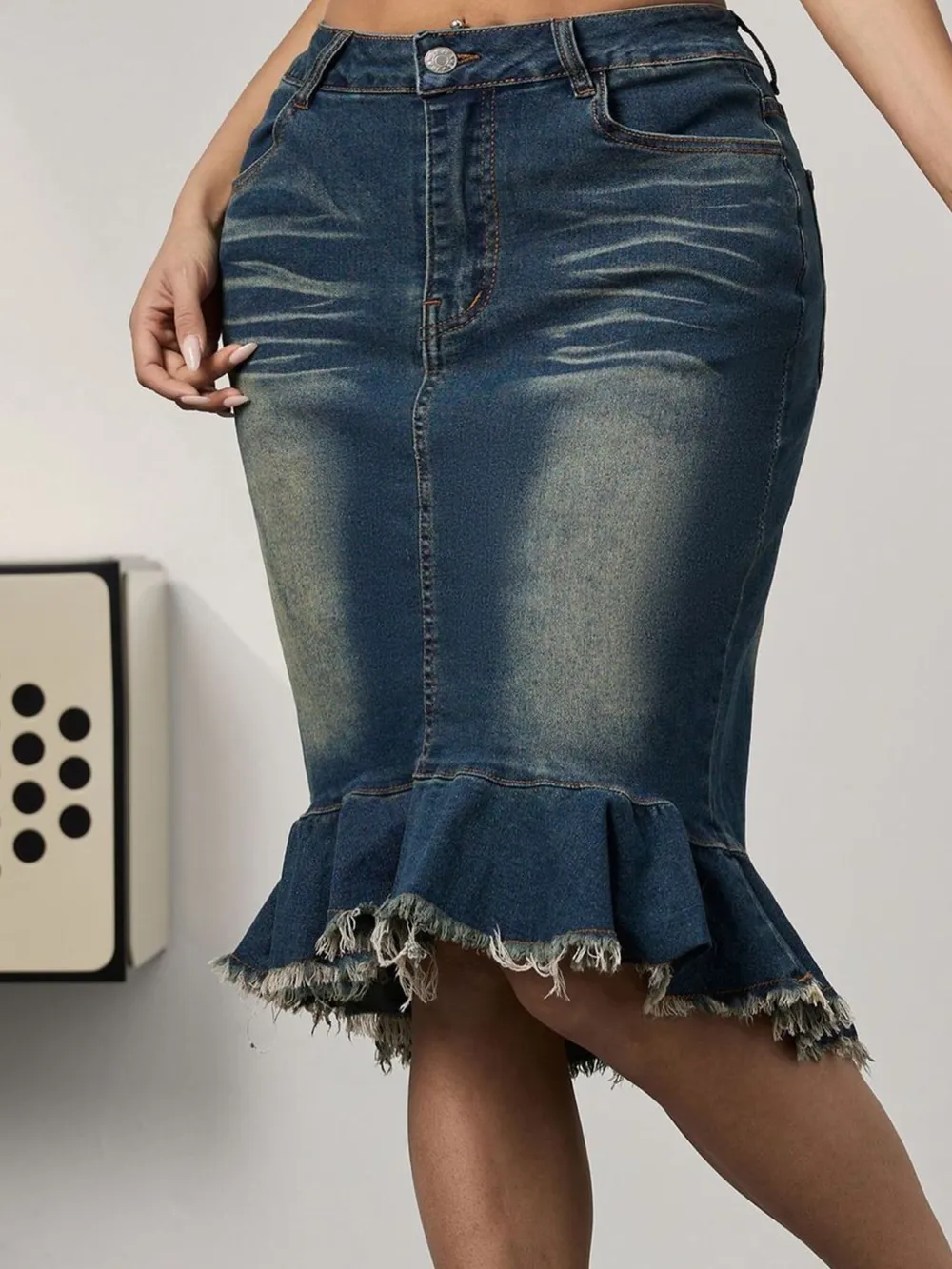 Raw Hem Mermaid Denim Skirt, image 4