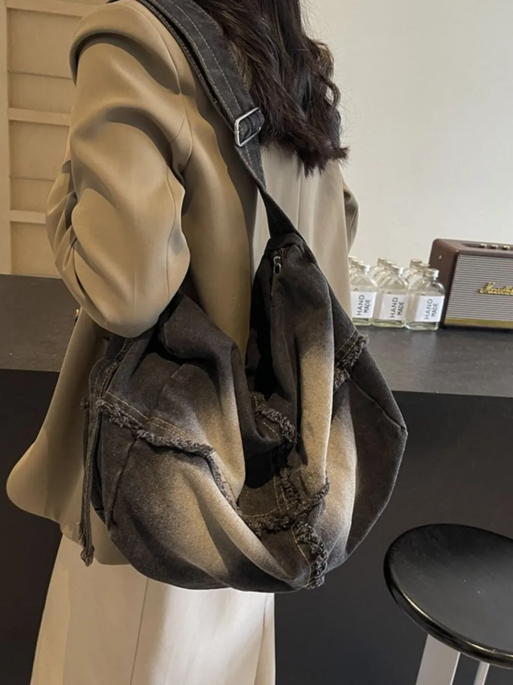 Raw Hem Gradient Crossbody Bag, image 4