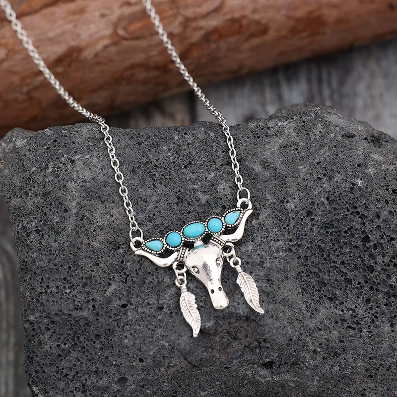 Artificial Turquoise Cow Shape Necklace, image 2