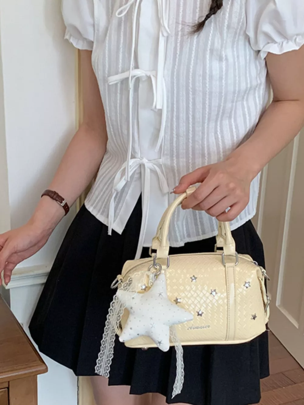 Star-Embellished Crossbody Bag, image 3