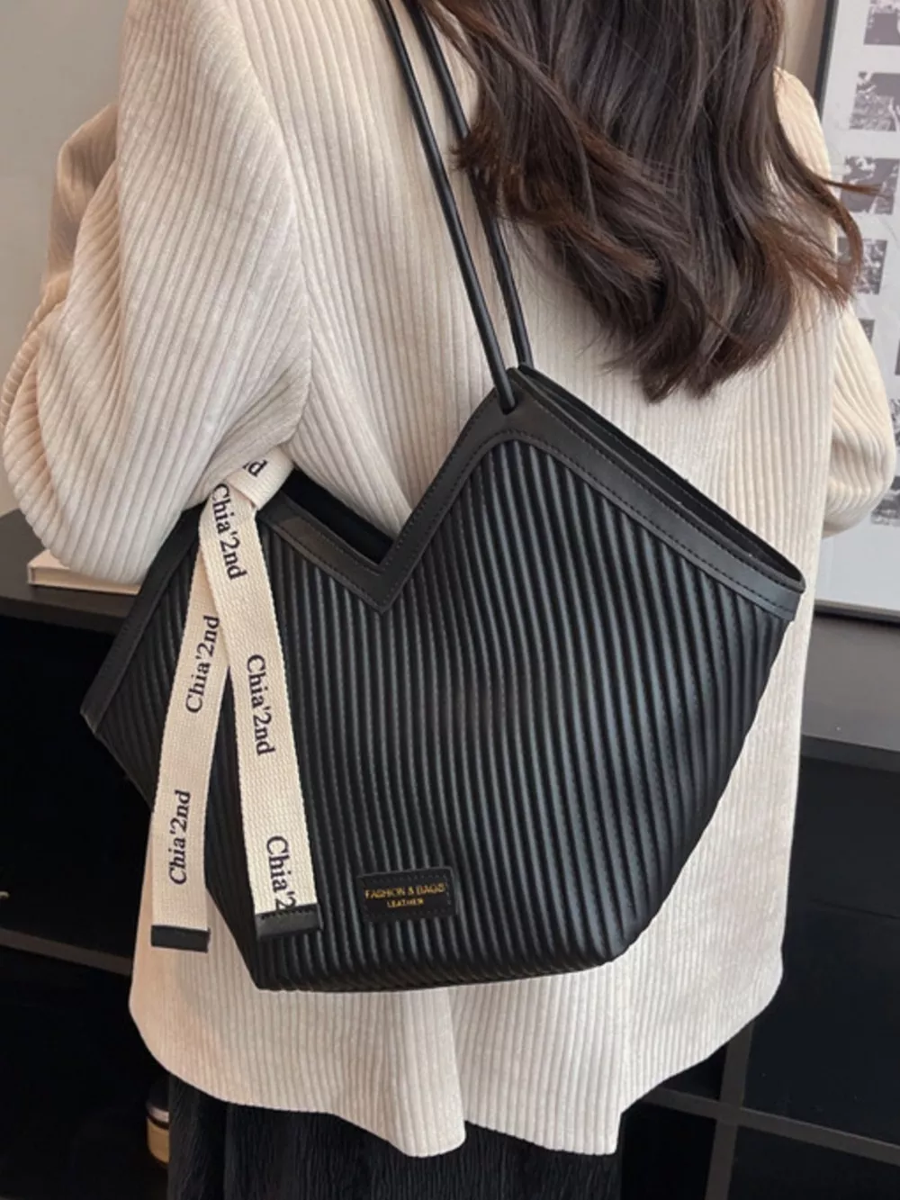 Textured Leather Shoulder Bag, image 5