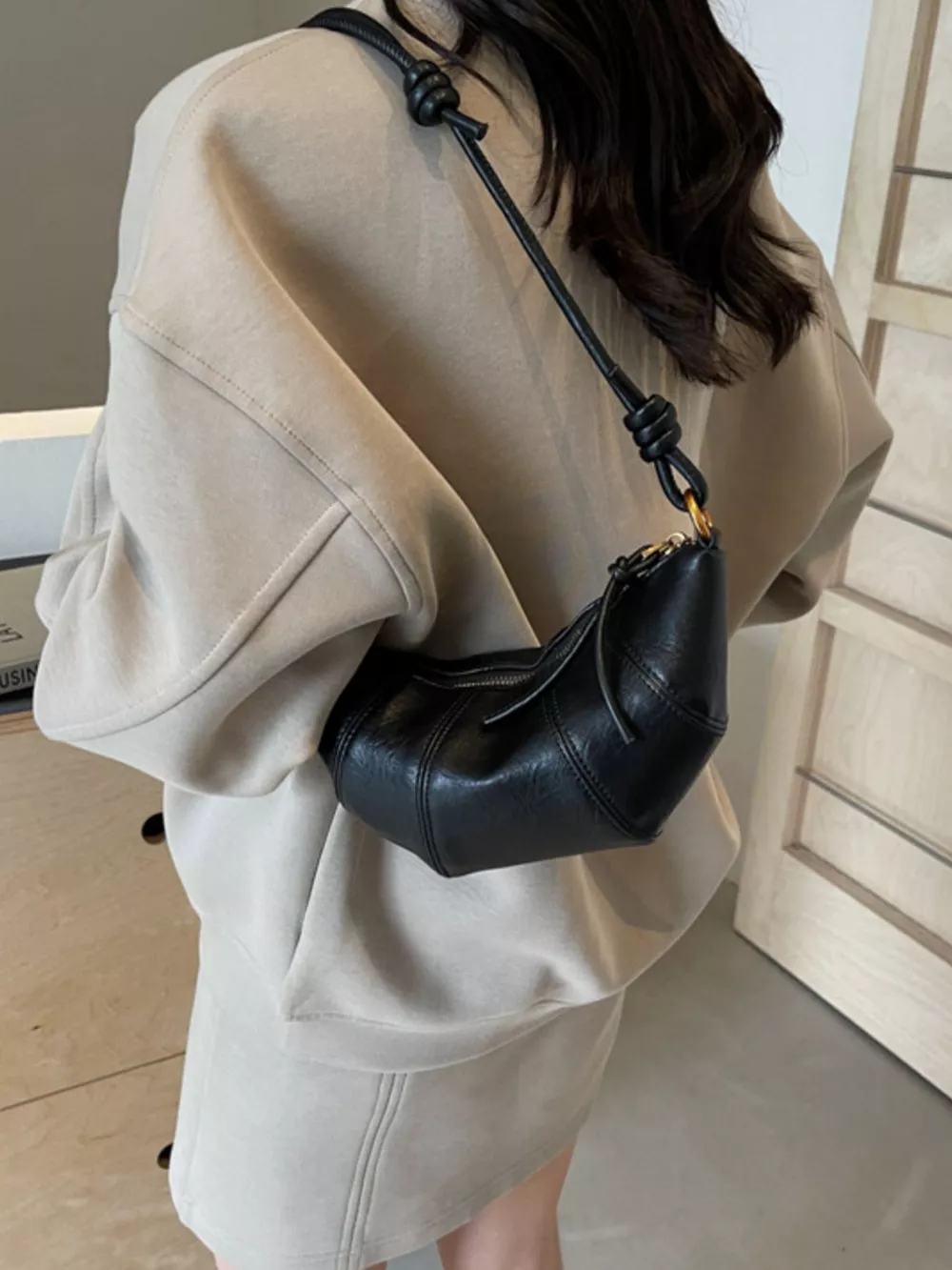 Croissant Shape Crossbody Bag, image 3