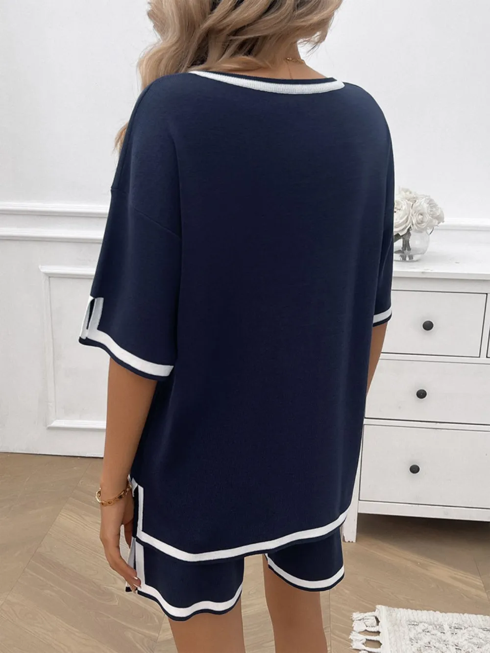 Contrast Trim V-Neck Top and Shorts Set, image 21