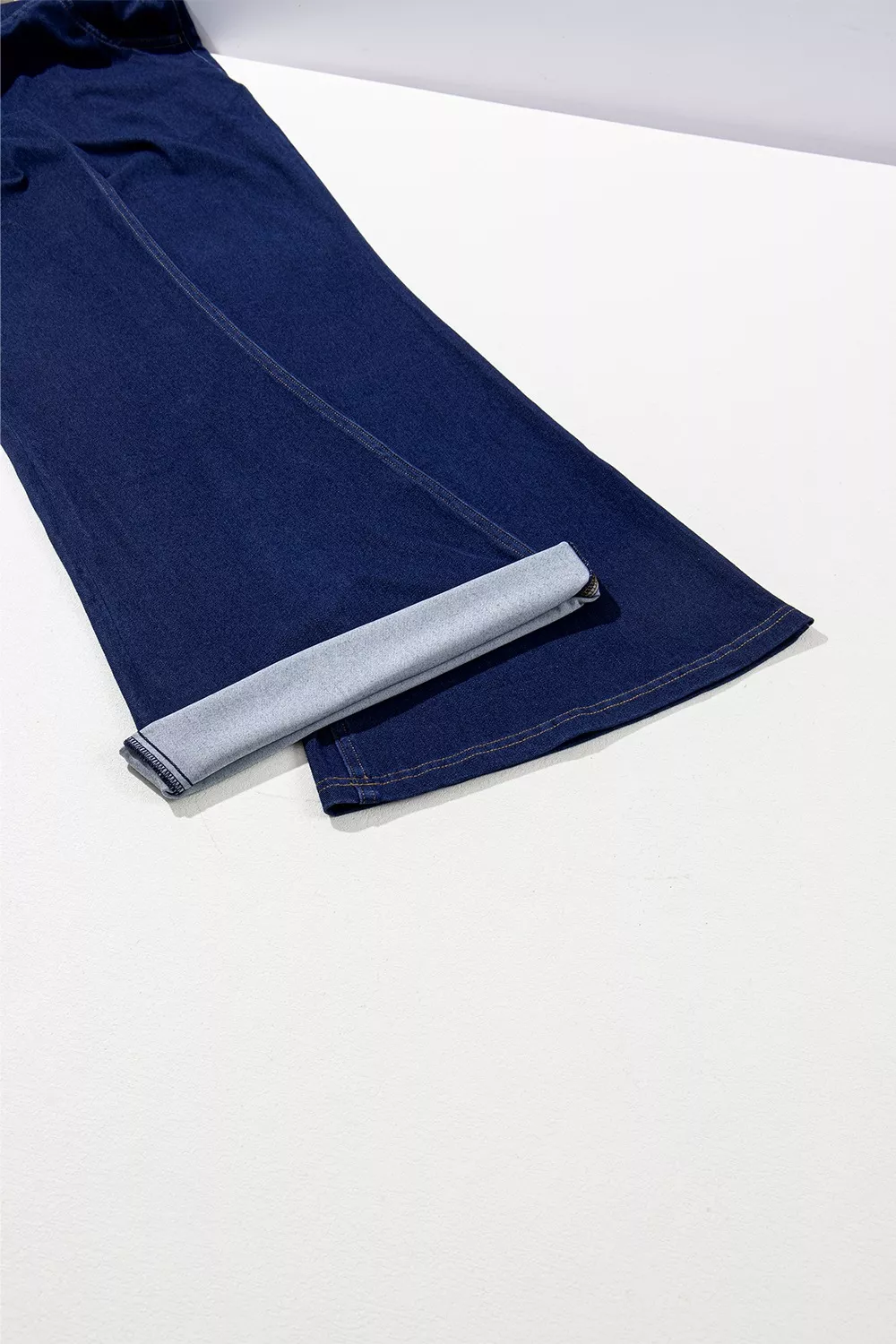 High-Waisted Flare Jeans, image 6