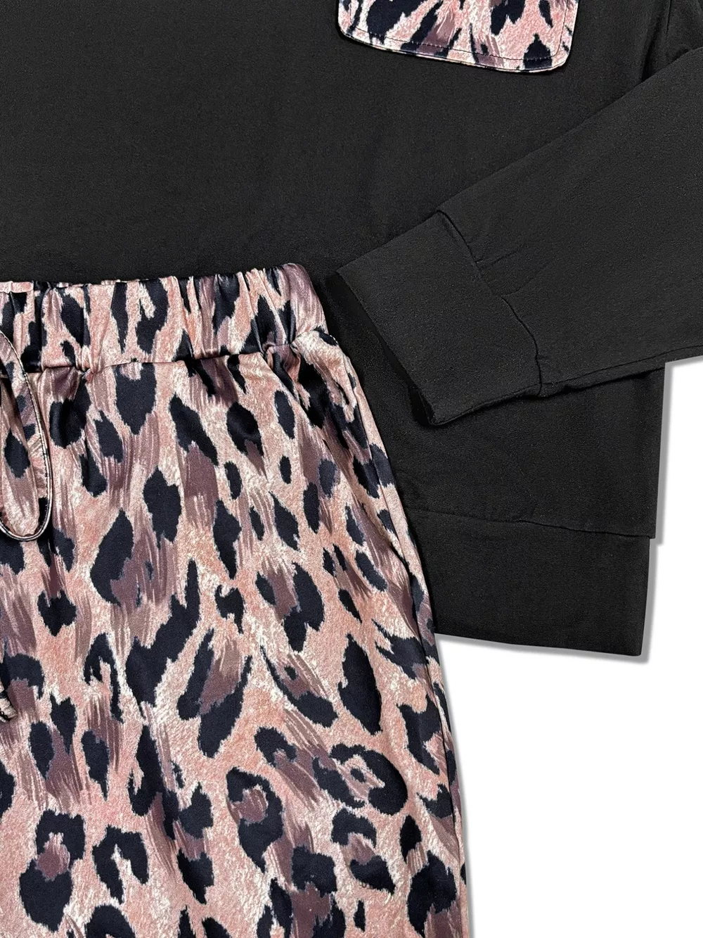 Round Neck Top and Leopard Pants Set, image 3