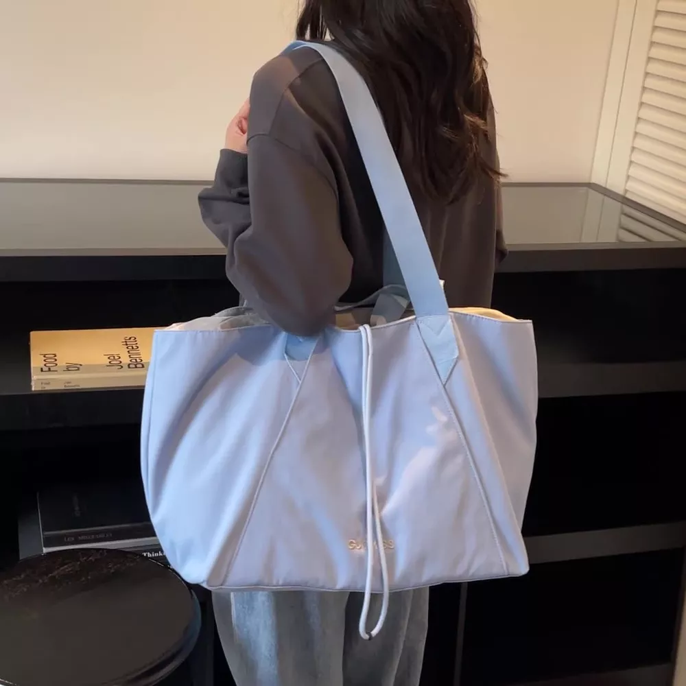 Large Capacity Lightweight Travel Tote Bag, image 9