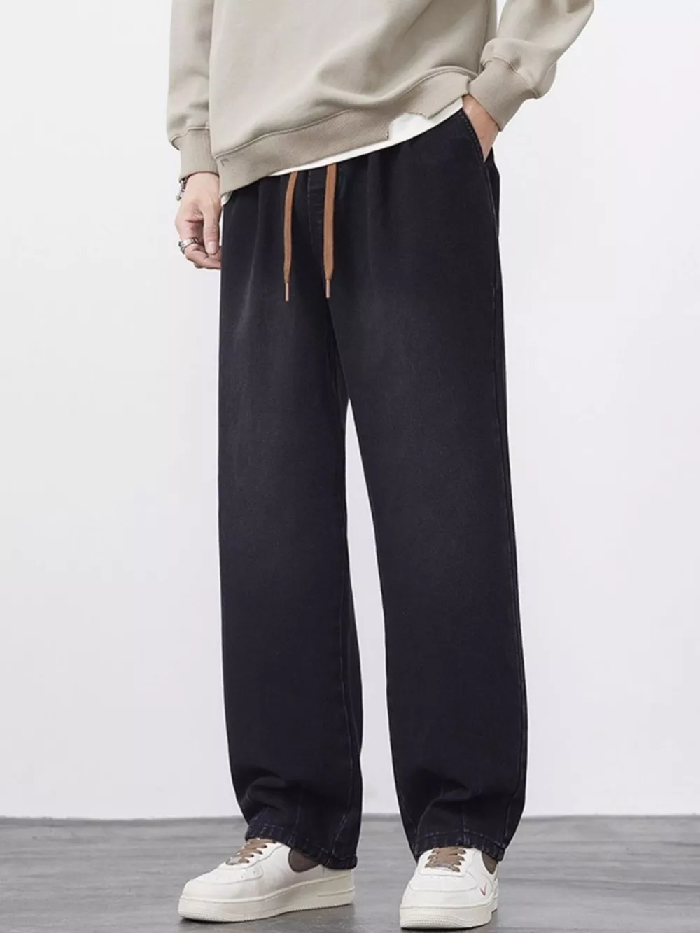 Men's Plus Size Wide Leg Jeans, image 2