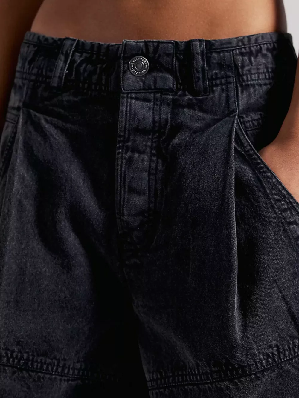 High-Waisted Denim Shorts, image 2