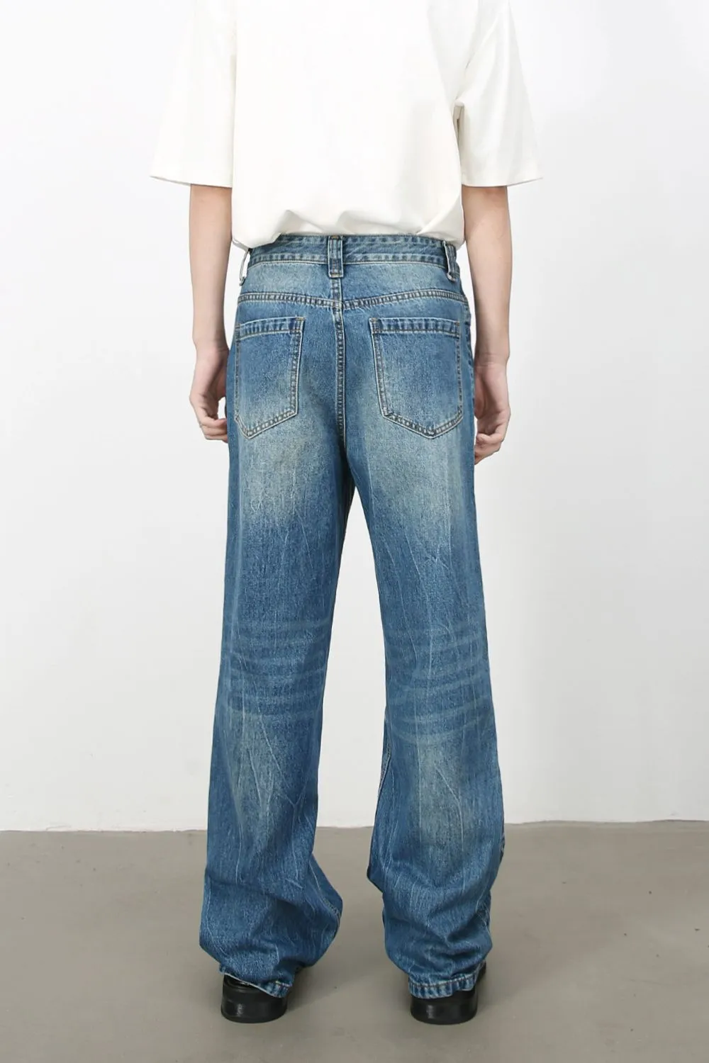 Men's Mid Rise Loose Fit Jeans, image 2