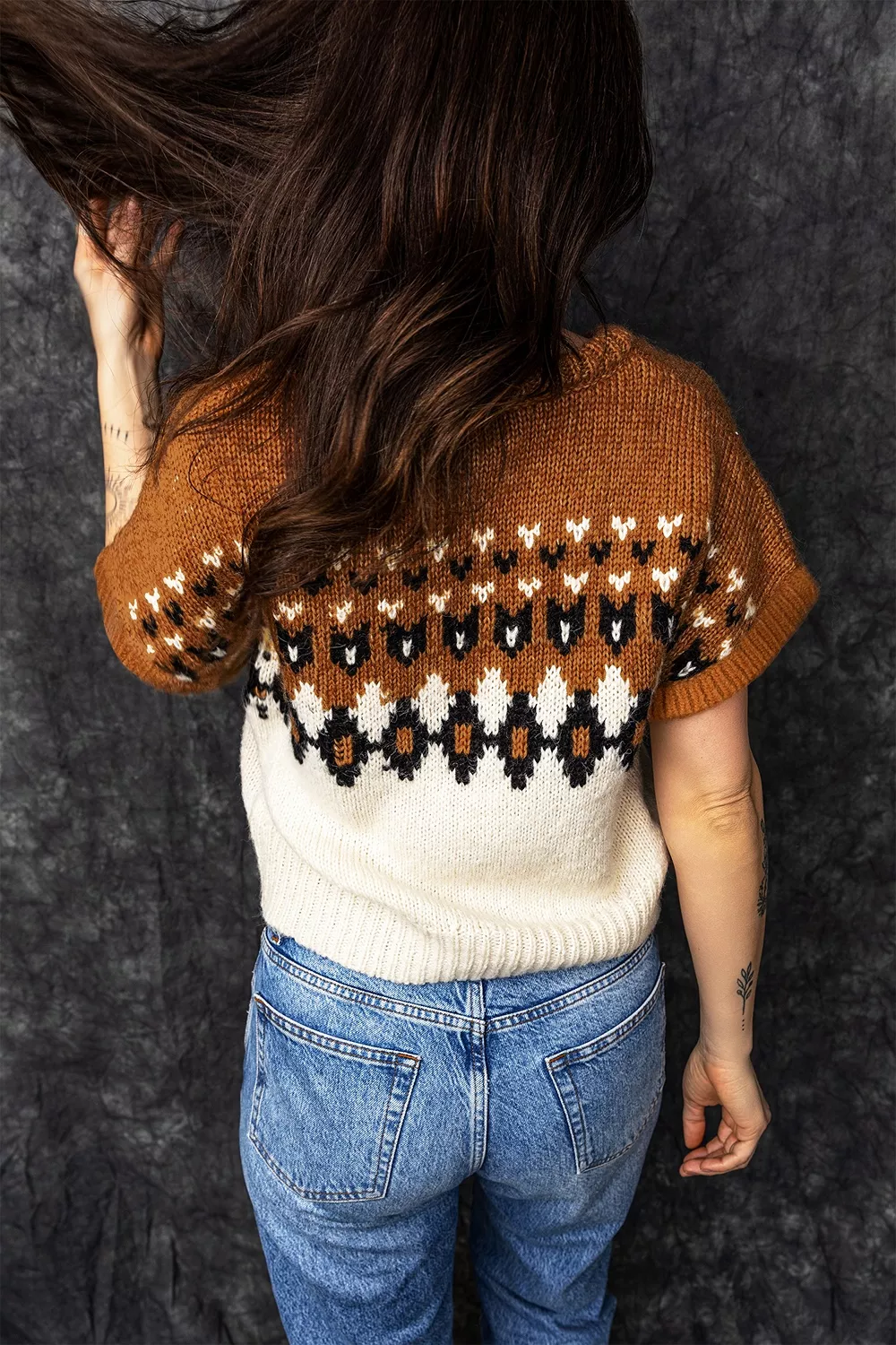 V Neck Short Sleeve Geometric Sweater, image 2
