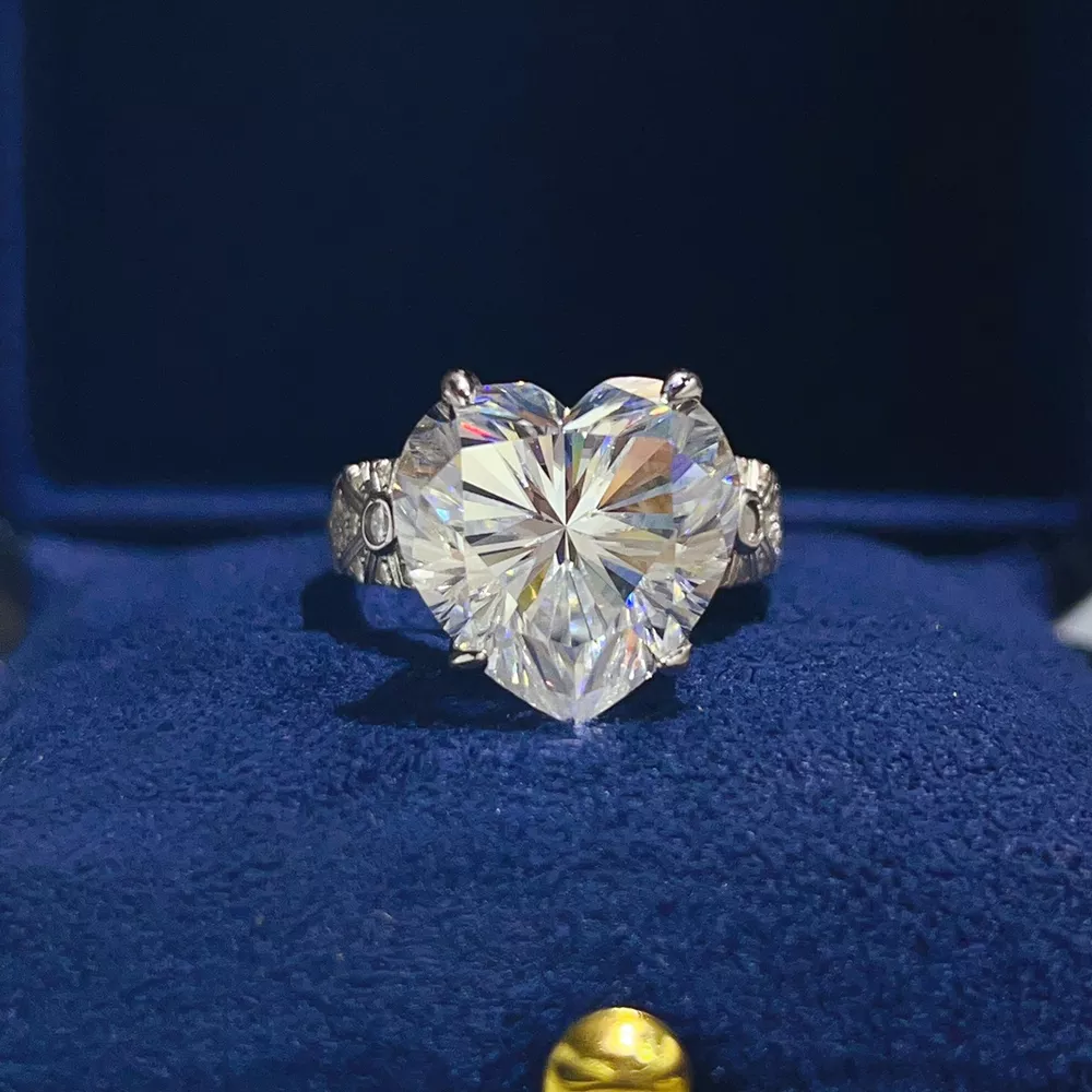 10 Carat 925 Sterling Silver Moissanite Ring