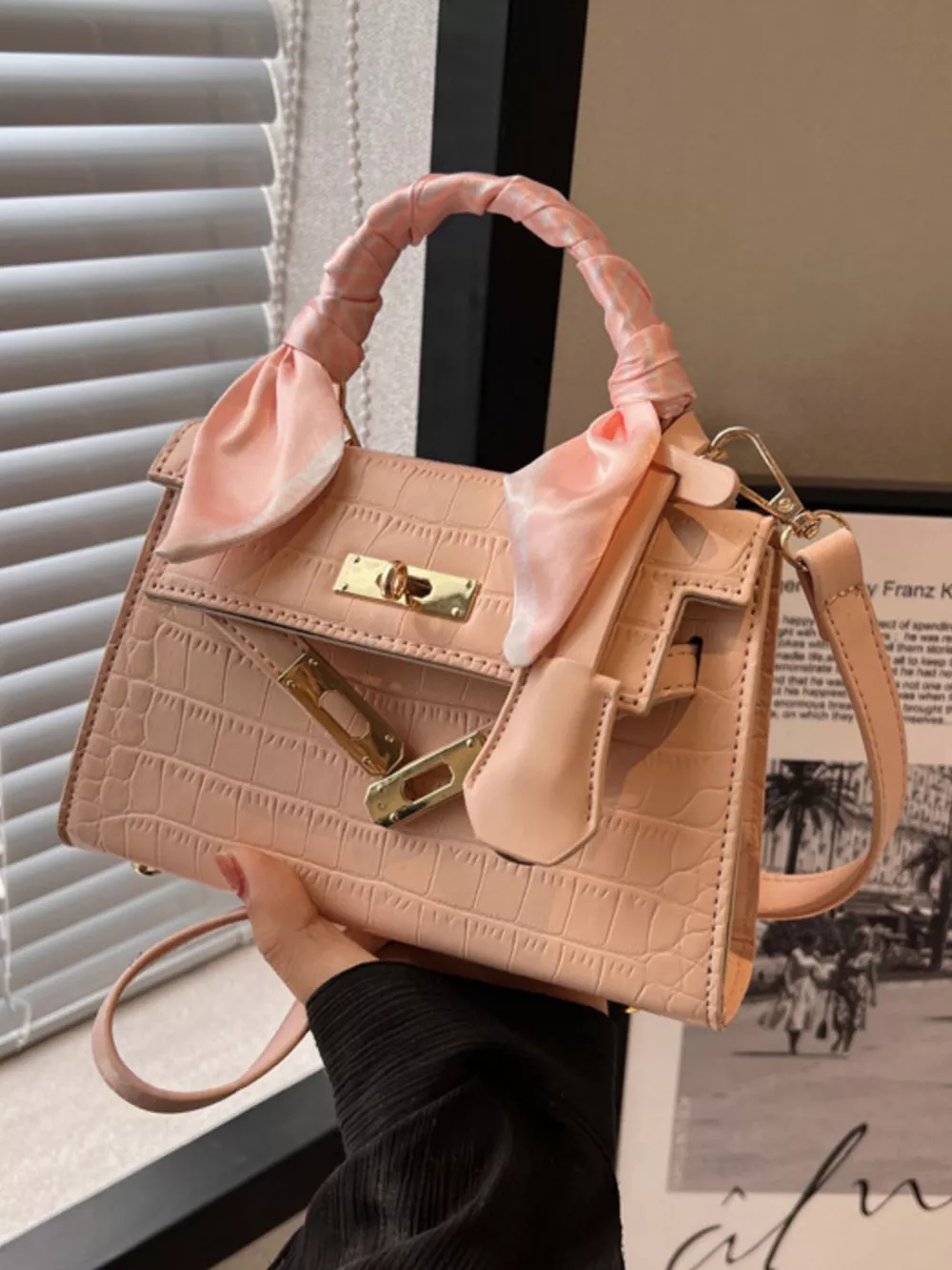 Alligator Pattern Crossbody Bag, image 5