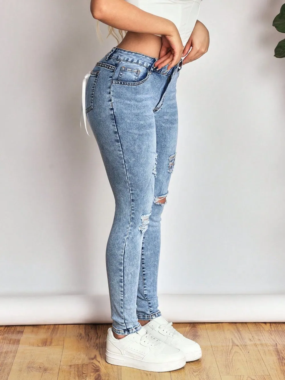 Distressed Skinny Jeans with Bow Back, image 3