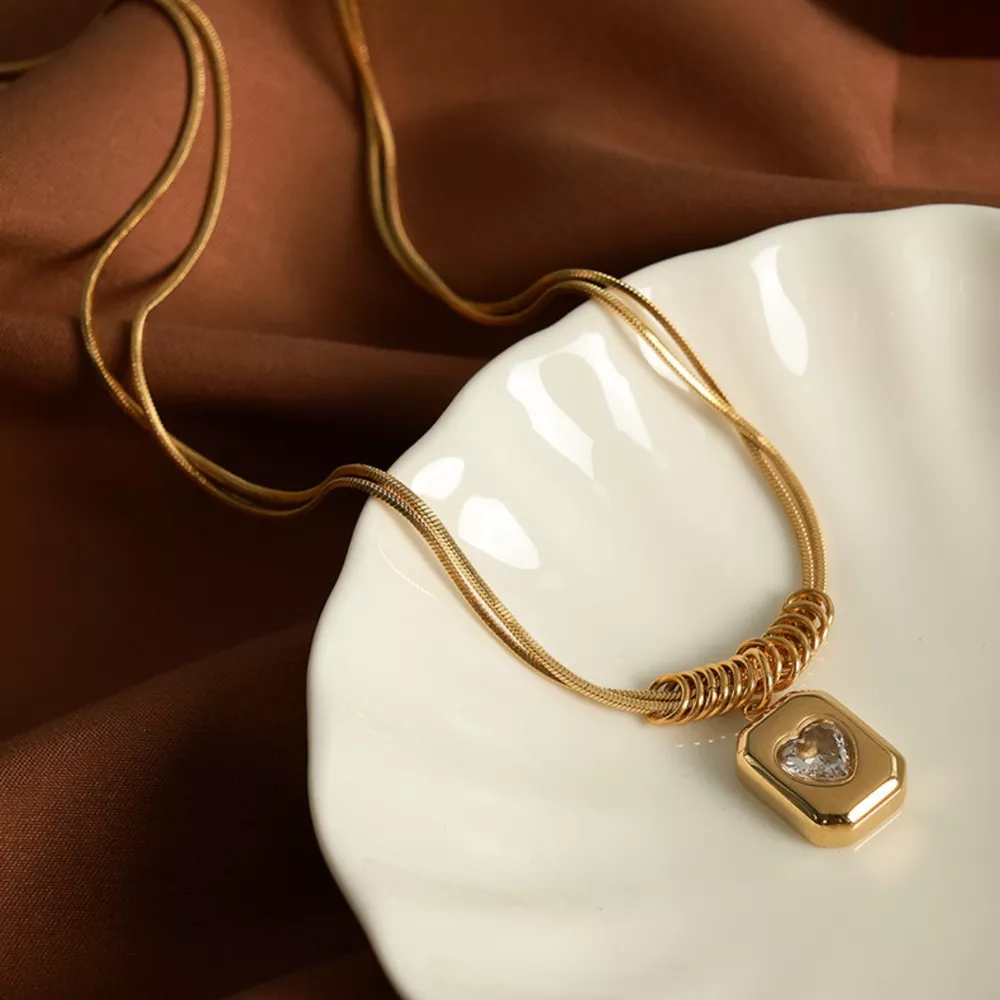 18K Gold-Plated Zircon Heart Necklace, image 2