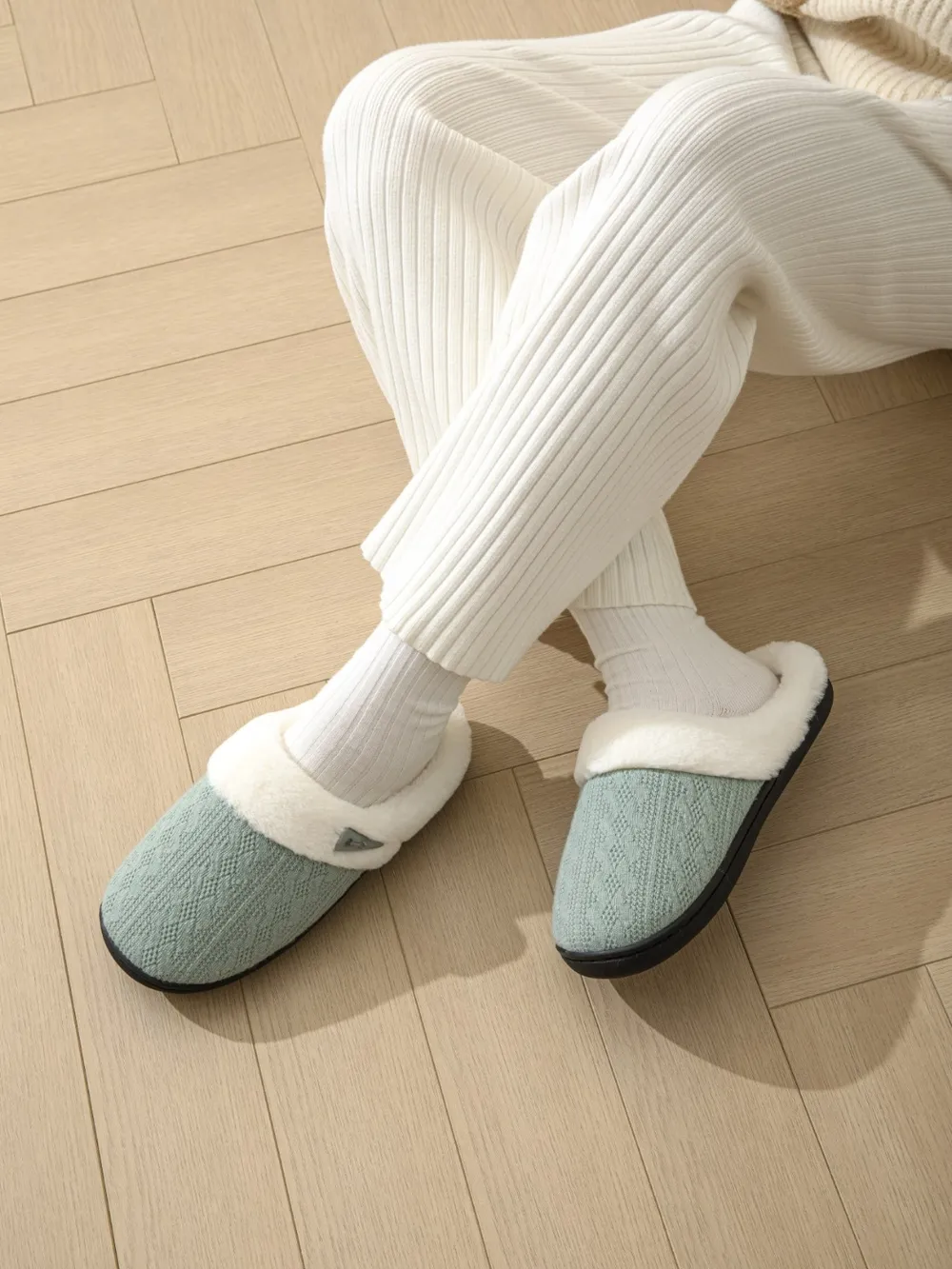 Horn Buckle Furry Texture Flat Slippers, image 15