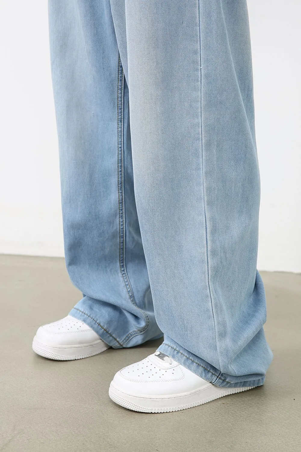 Men's Wide Leg Jeans with Pockets, image 4
