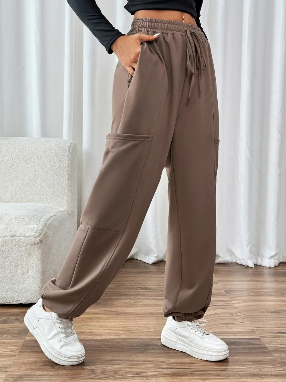 Tied Joggers with Pockets, image 4