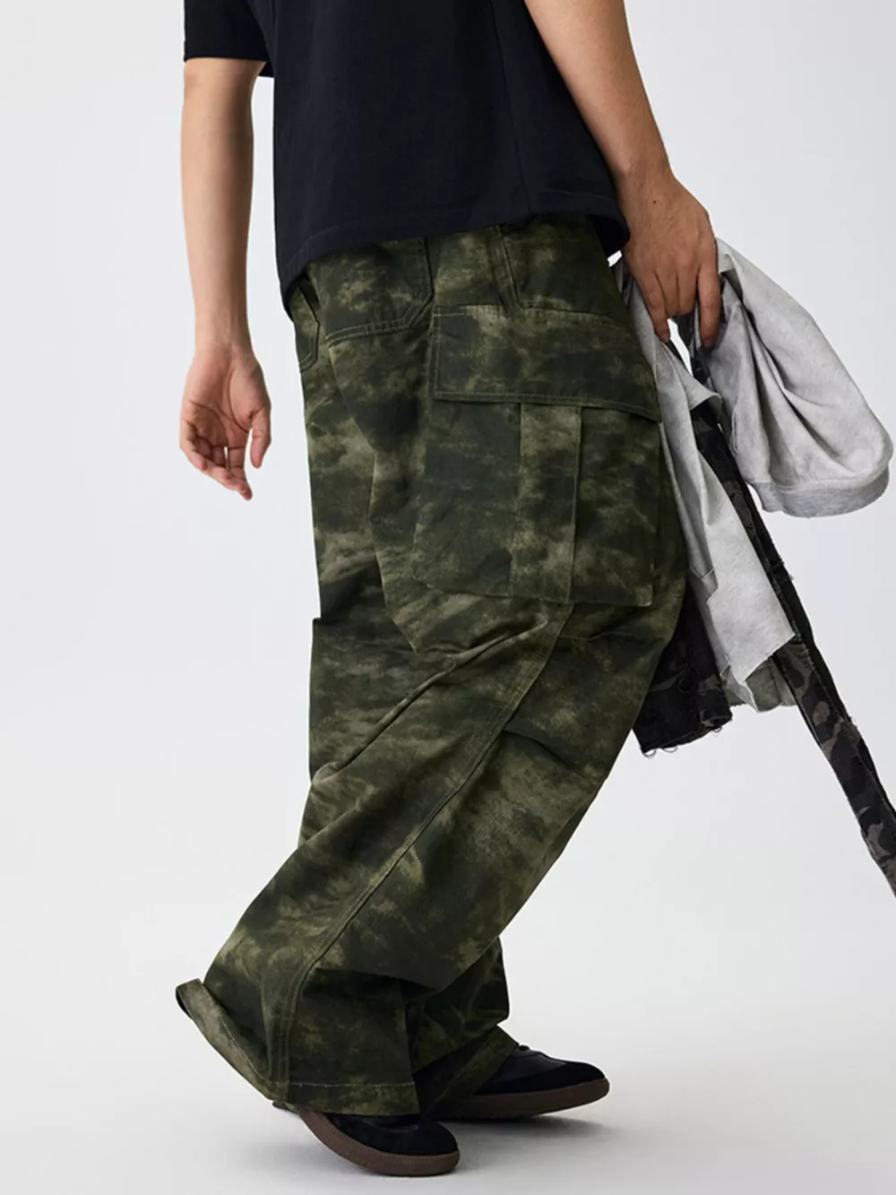 Men's Camouflage Print Cargo Pants, image 4