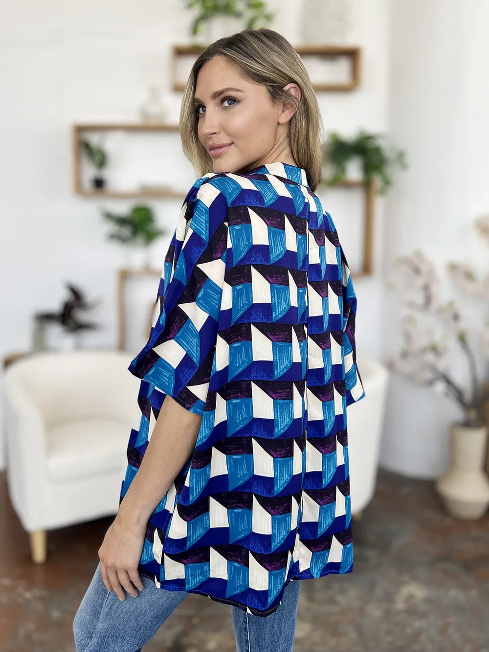 Full Size Geometric Notched Half Sleeve Blouse, image 10