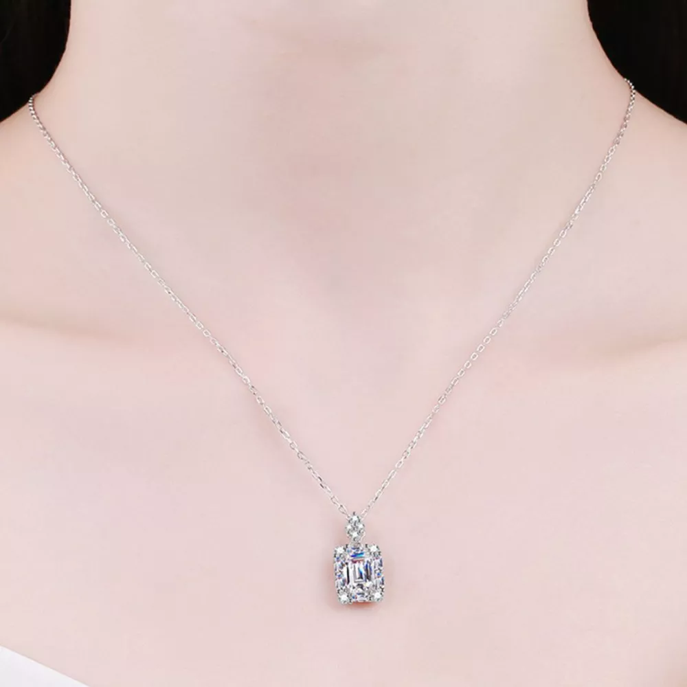 1 Carat 925 Sterling Silver Moissanite Pendant Necklace, image 2