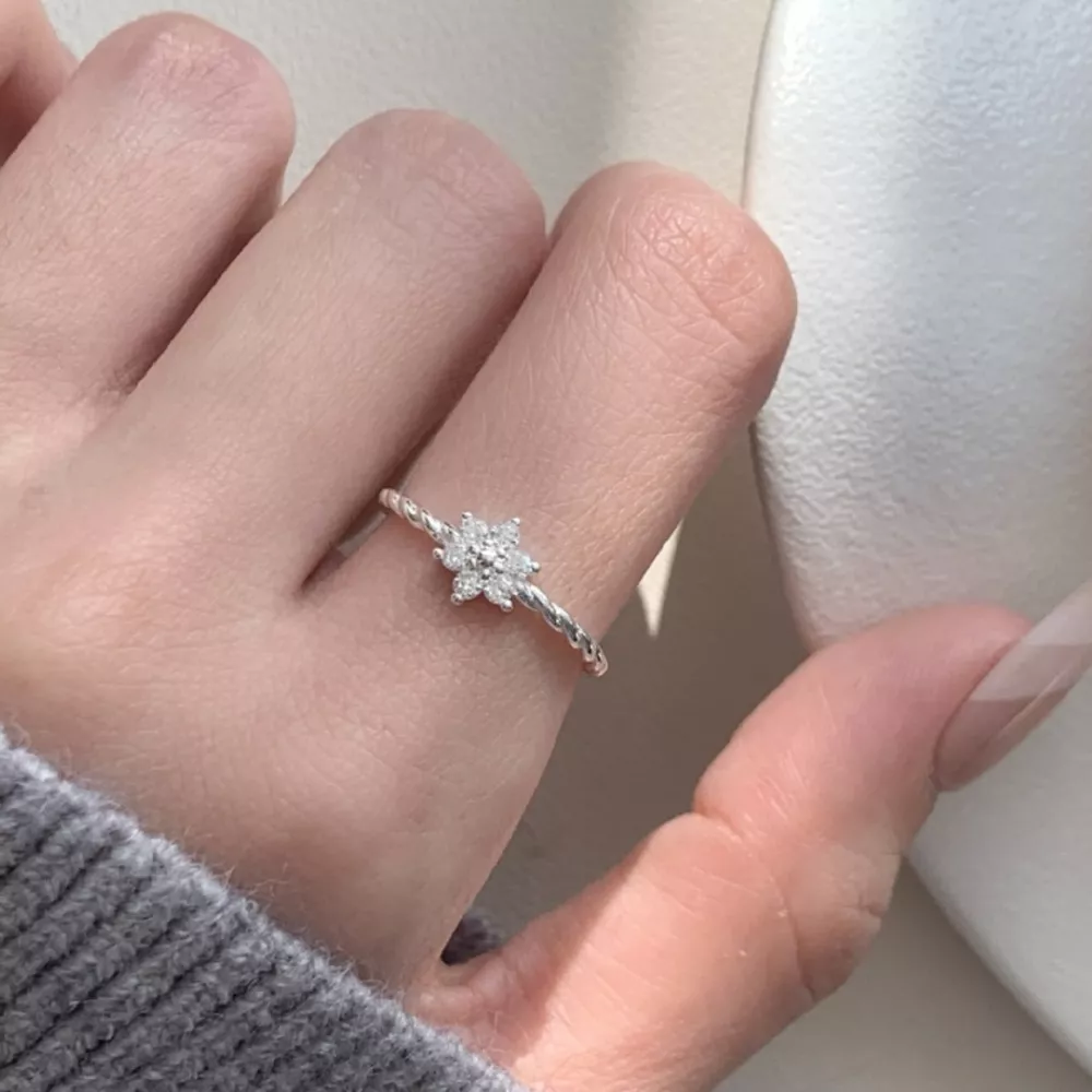 925 Sterling Silver Zircon Flower Open Ring