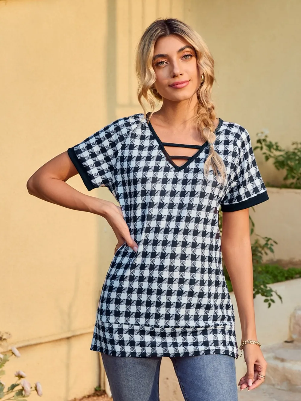 Houndstooth V-Neck Short Sleeve T-Shirt, image 5