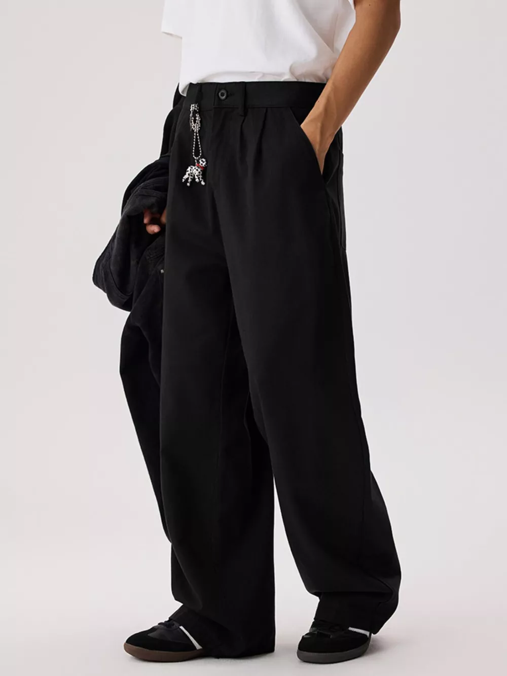 Men's Relaxed Fit Pants with Pockets, image 2