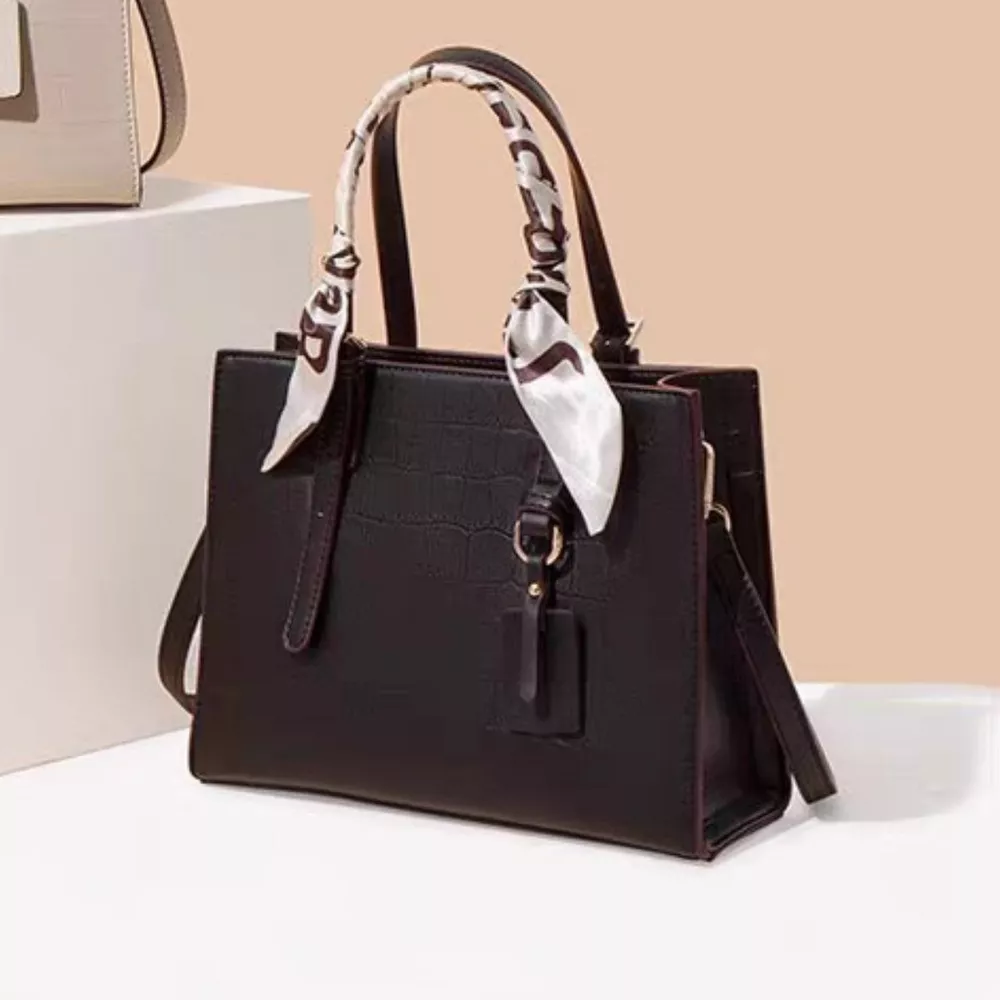 Crocodile Pattern Crossbody Bag, image 4