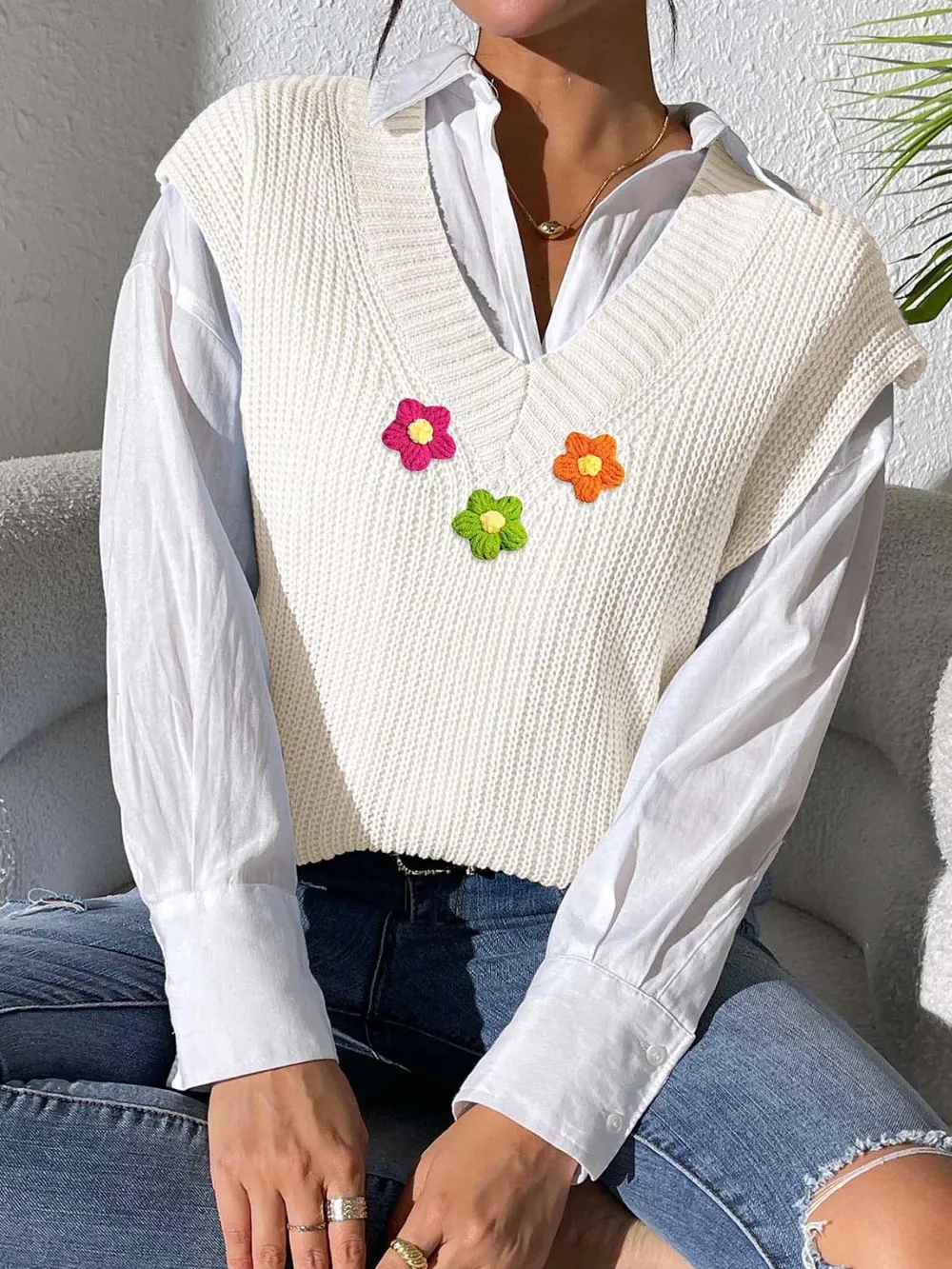 Flower V-Neck Sweater Vest, image 4