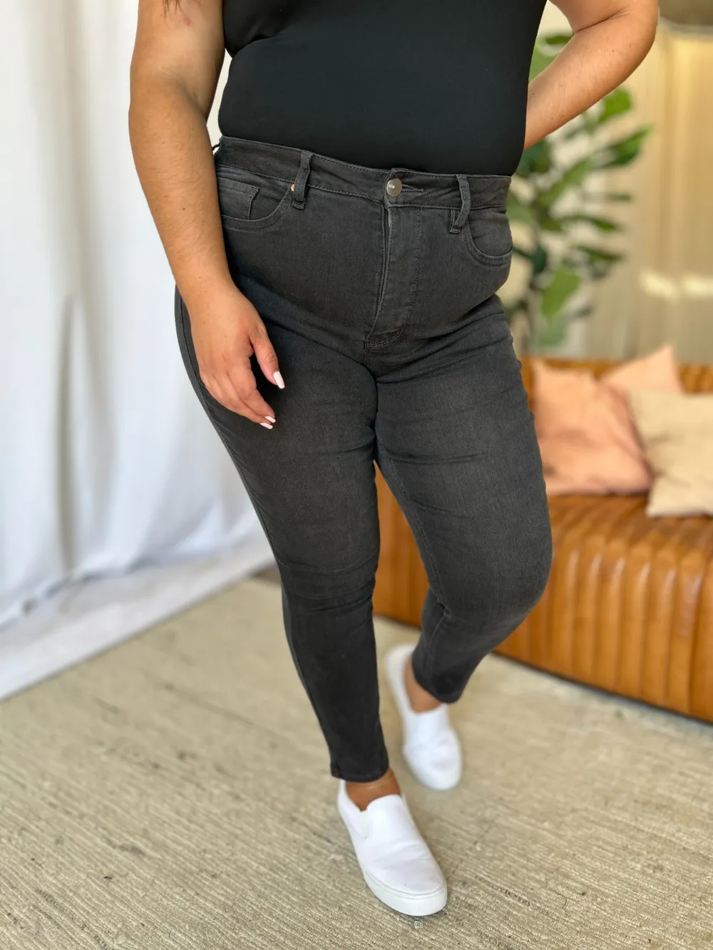 Full Size High Rise Tummy Control Skinny Jeans, image 17