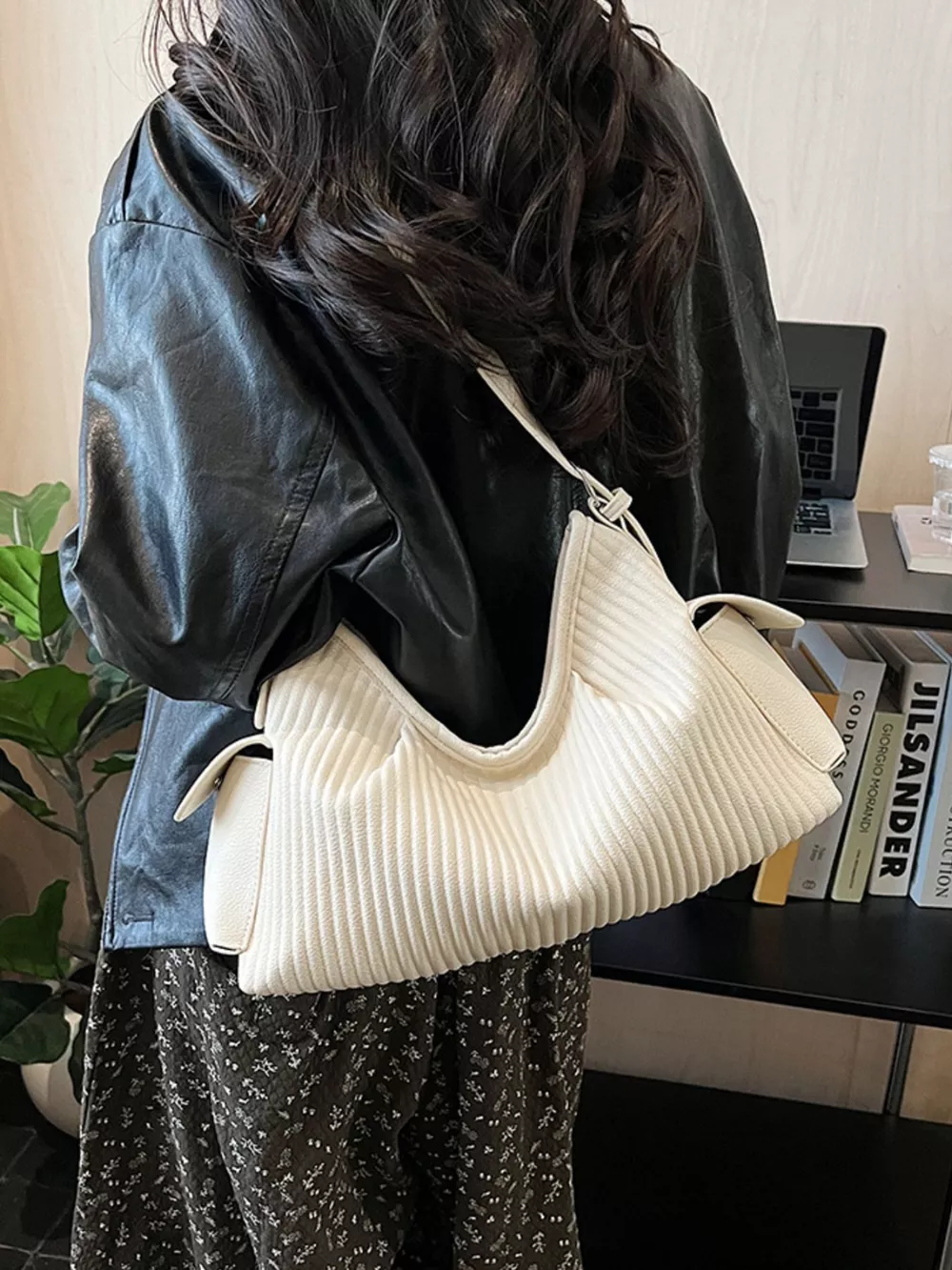Adjustable Strap Crossbody Bag, image 4